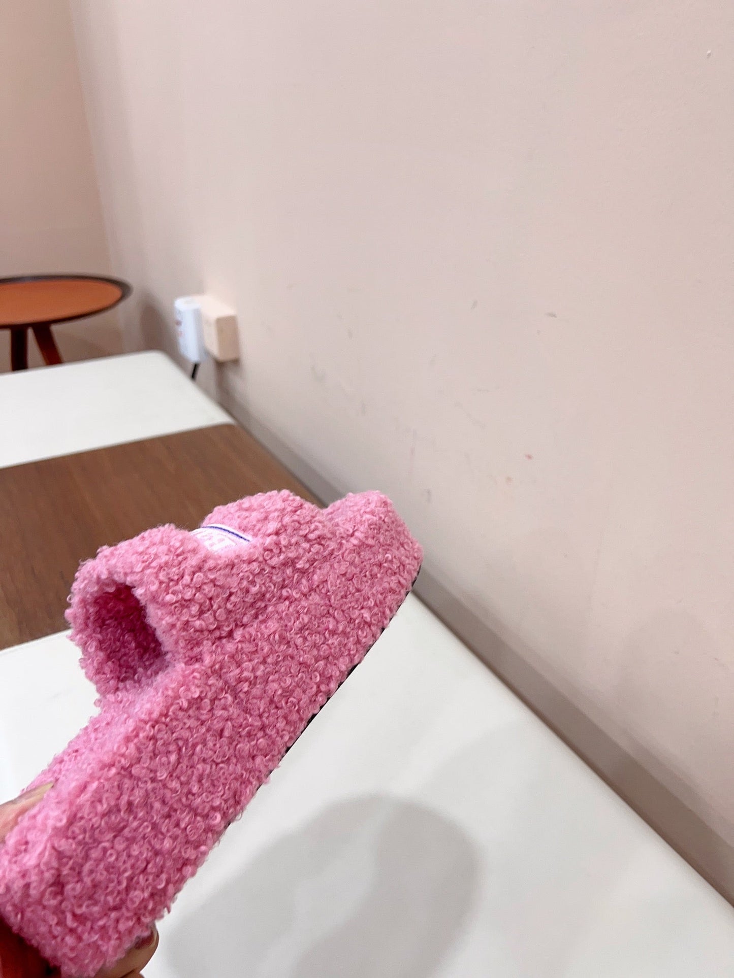 Balanciaga THICK-SOLED SLIPPERS IN PINK WOOL