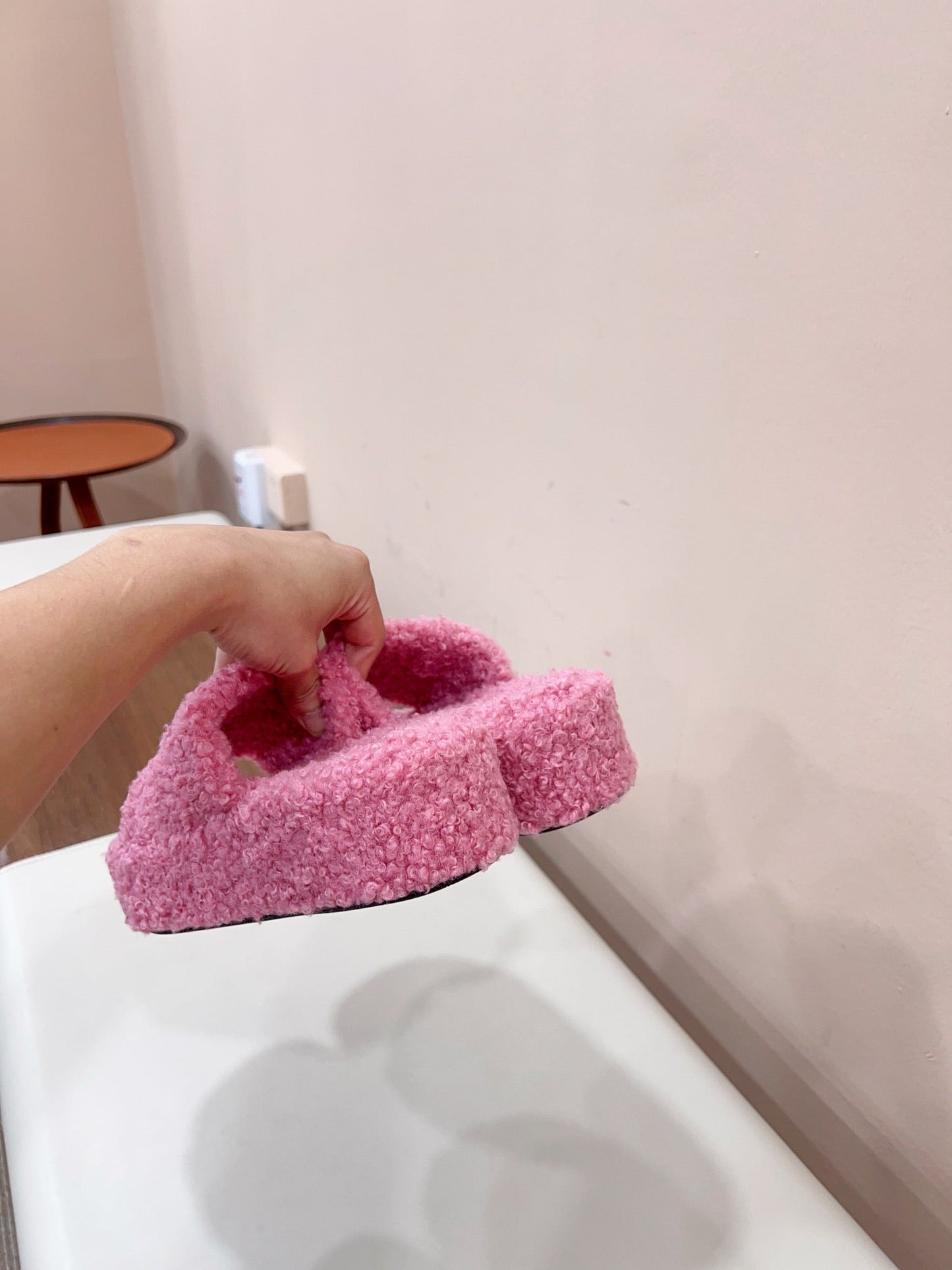 Balanciaga THICK-SOLED SLIPPERS IN PINK WOOL