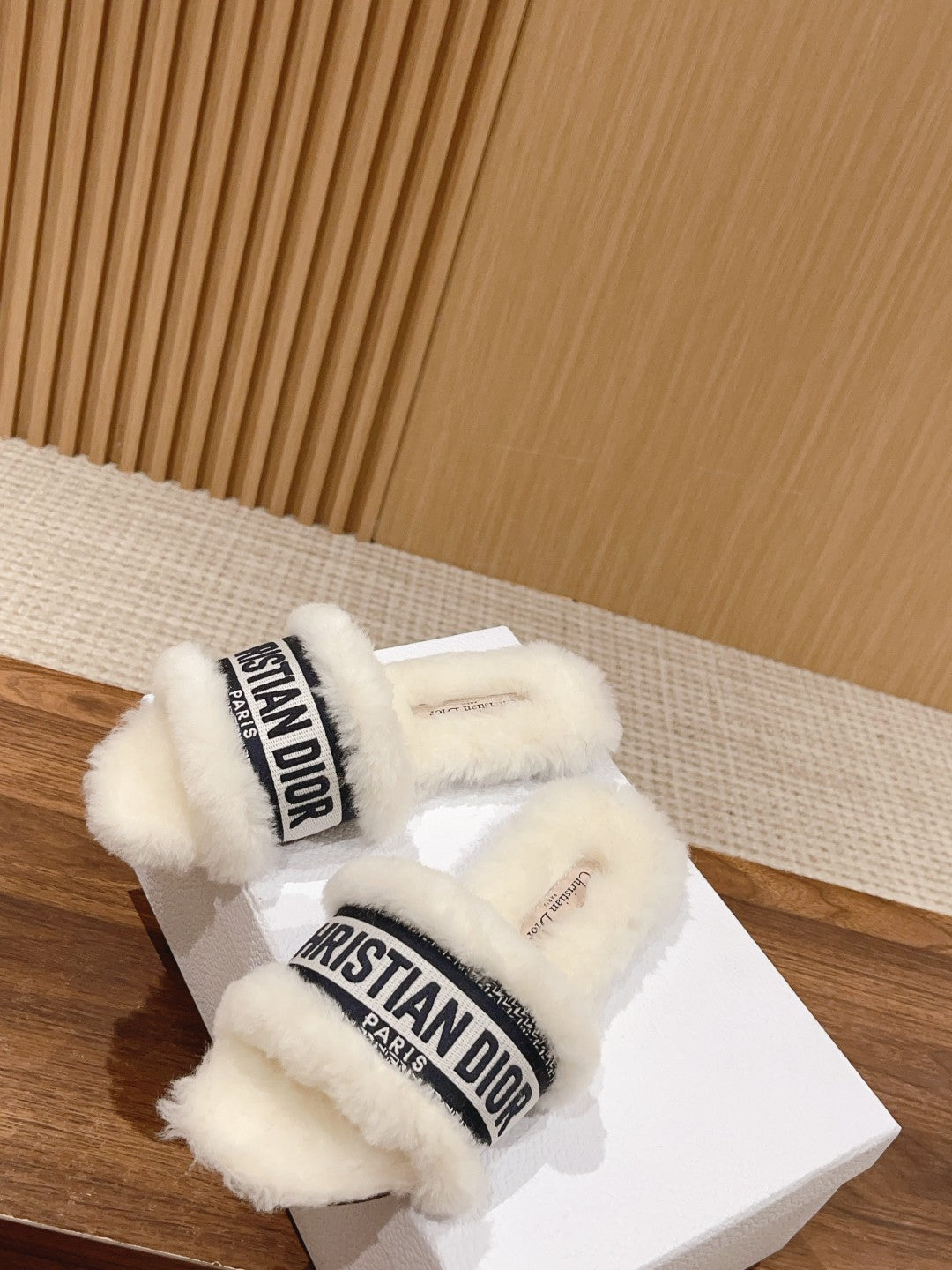 DIOR Dway Slide White Black Fleece Lining And Canvas Fabric