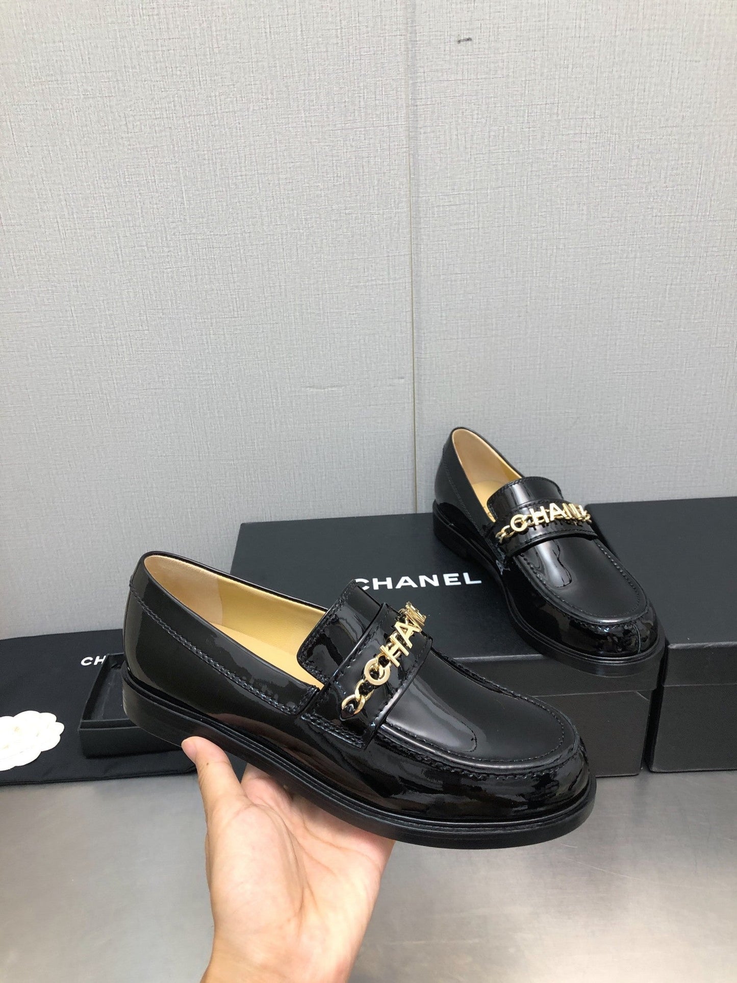 CHANEL 25C Loafer Black Glossy Calf Leather 212974