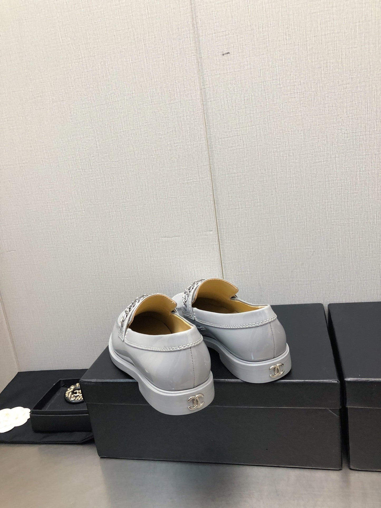 CHANEL 25C Loafer Periwinkle Glossy Calf Leather 212975