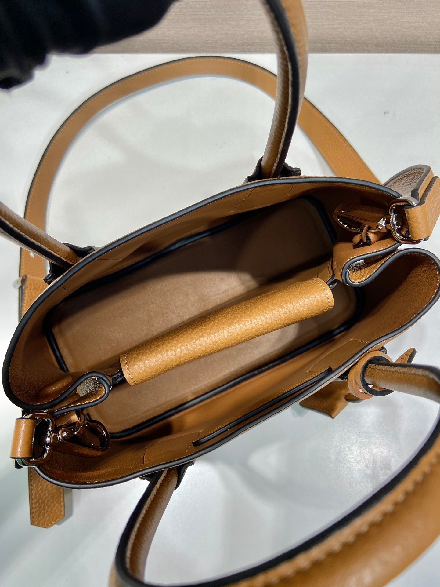 PRADA SHOPPING BAG 25 IN GINGER BROWN DEERSKIN