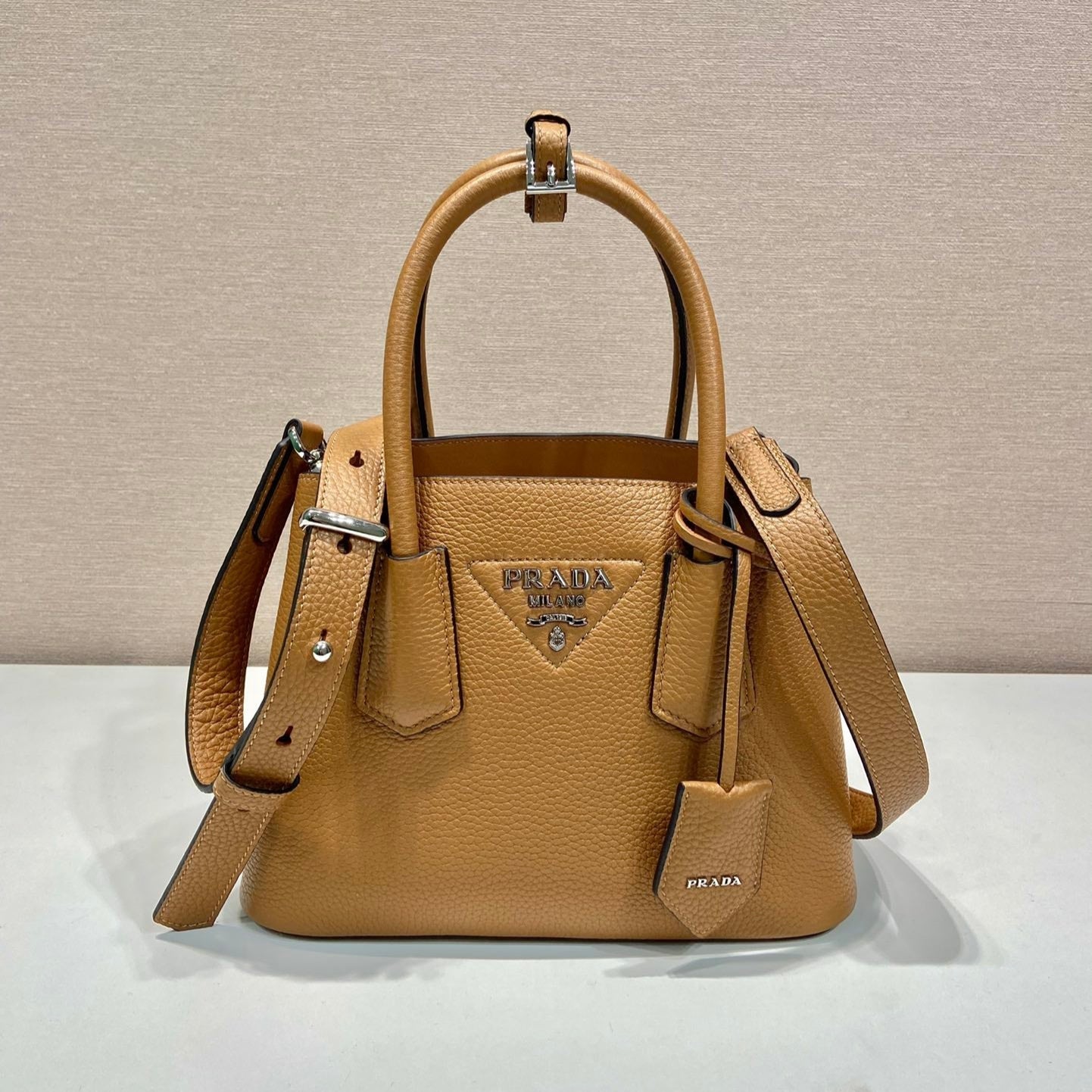 PRADA SHOPPING BAG 25 IN GINGER BROWN DEERSKIN