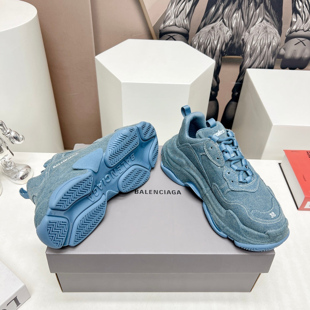 Balanciaga TRIPLE S SNEAKER IN BLUE DENIM