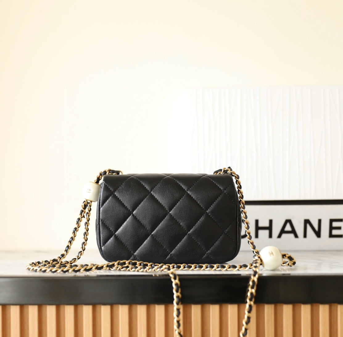 CHANEL 24s mini flap bag 17cm black lambskin pearl ball