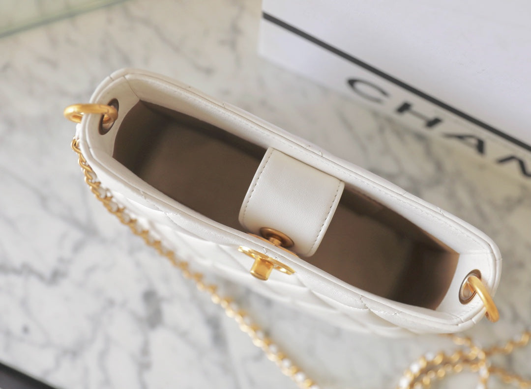 CHANEL 24s hobo bag 19cm white lambskin pearl ball