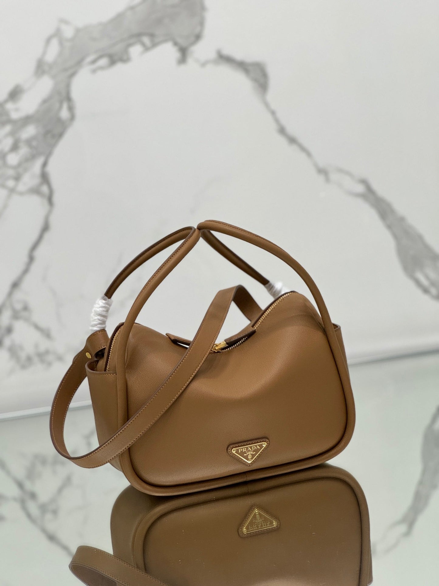 PRADA DARLING HANDBAG 25 IN RUSSET BROWN SOFT GRAIN LAMBSKIN