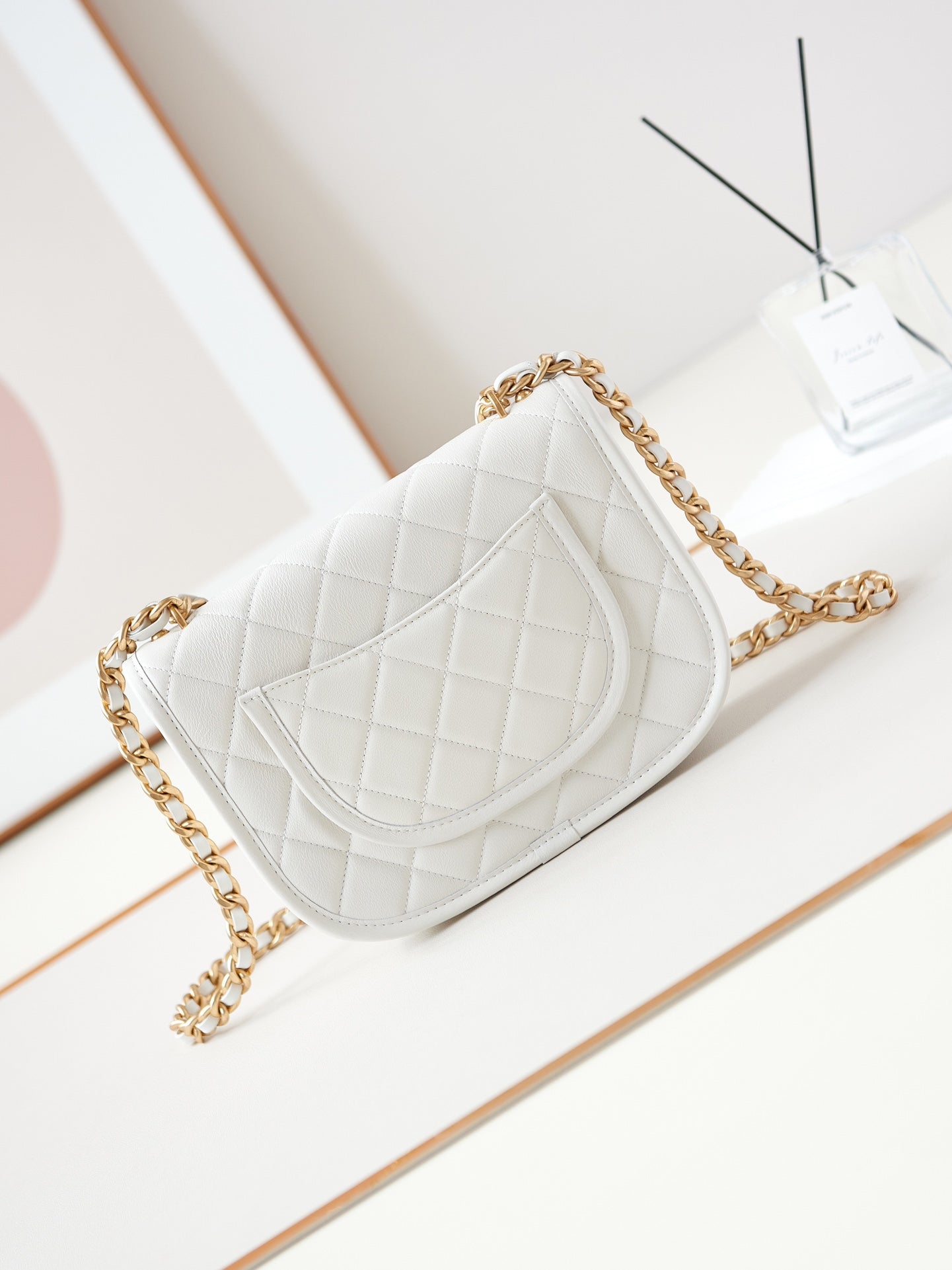CHANEL 24s messenger bag 23cm white calfskin gold hardware