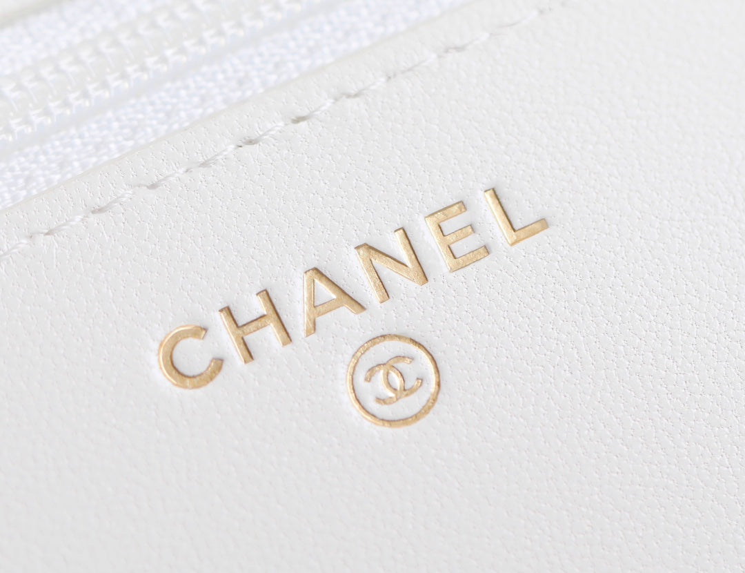 CHANEL 24s woc 19cm white calfskin pearl ball