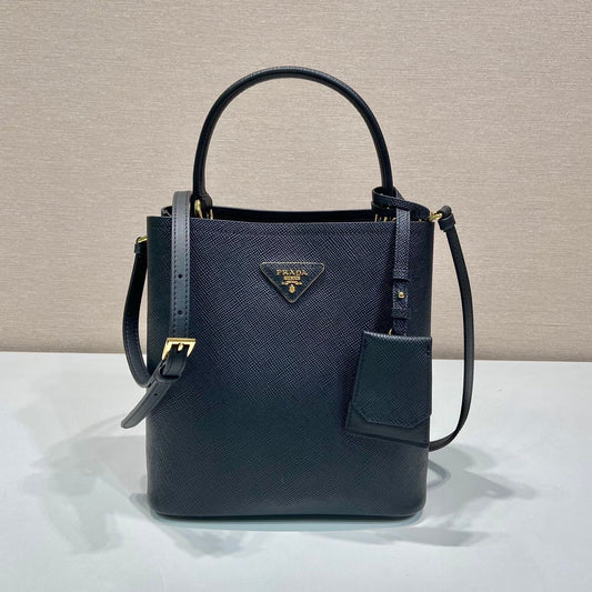 PRADA BUCKET BAG 23 IN BLACK SAFFIANO LEATHER