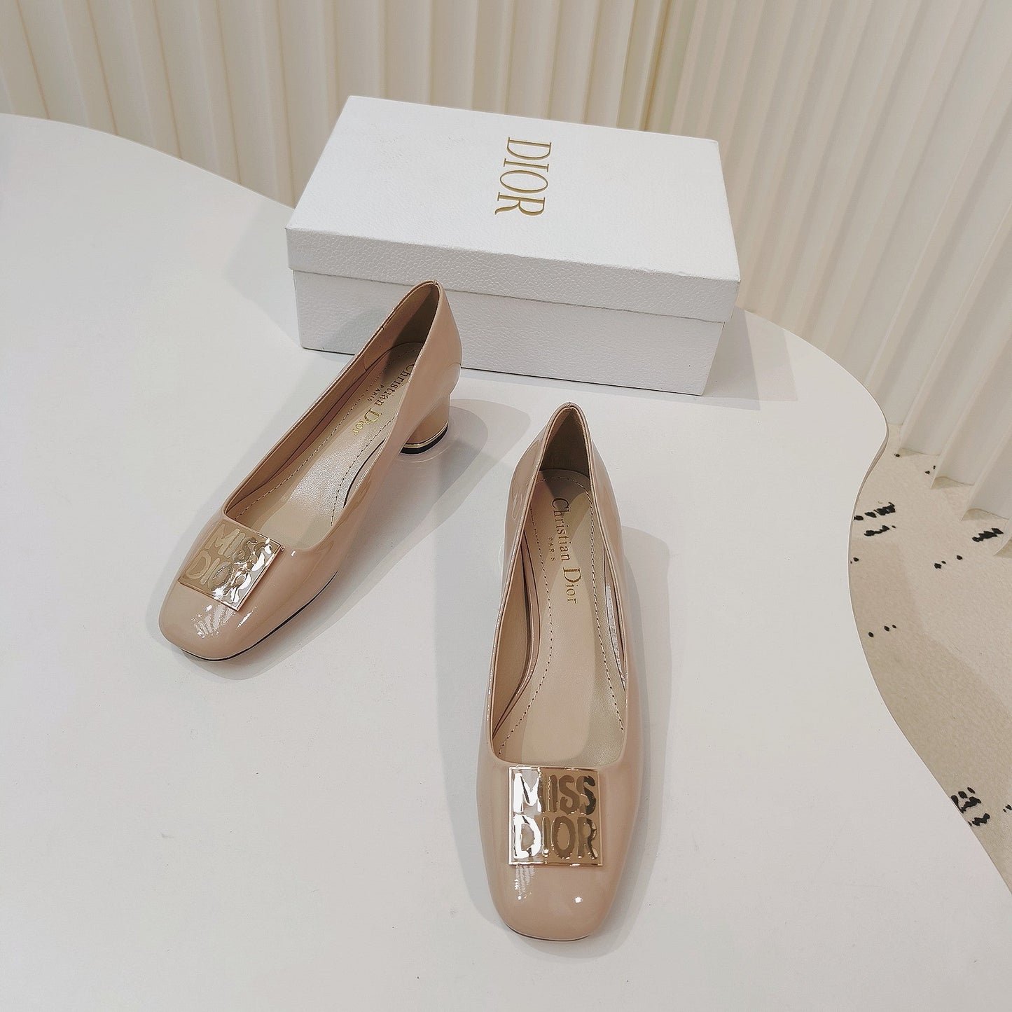 DIOR Miss DIOR Pump 40mm In Beige Cowhide 111364