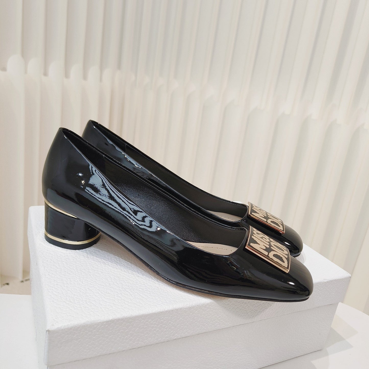 DIOR Miss DIOR Pump 40mm In Glossy Black Cowhide 111368