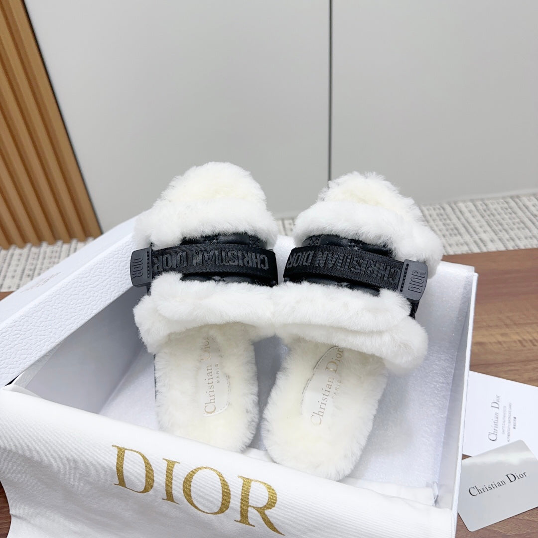 DIOR DIORiviera Dio(r)evolution Slide Black White Quilted Fleece Lining And Lambskin