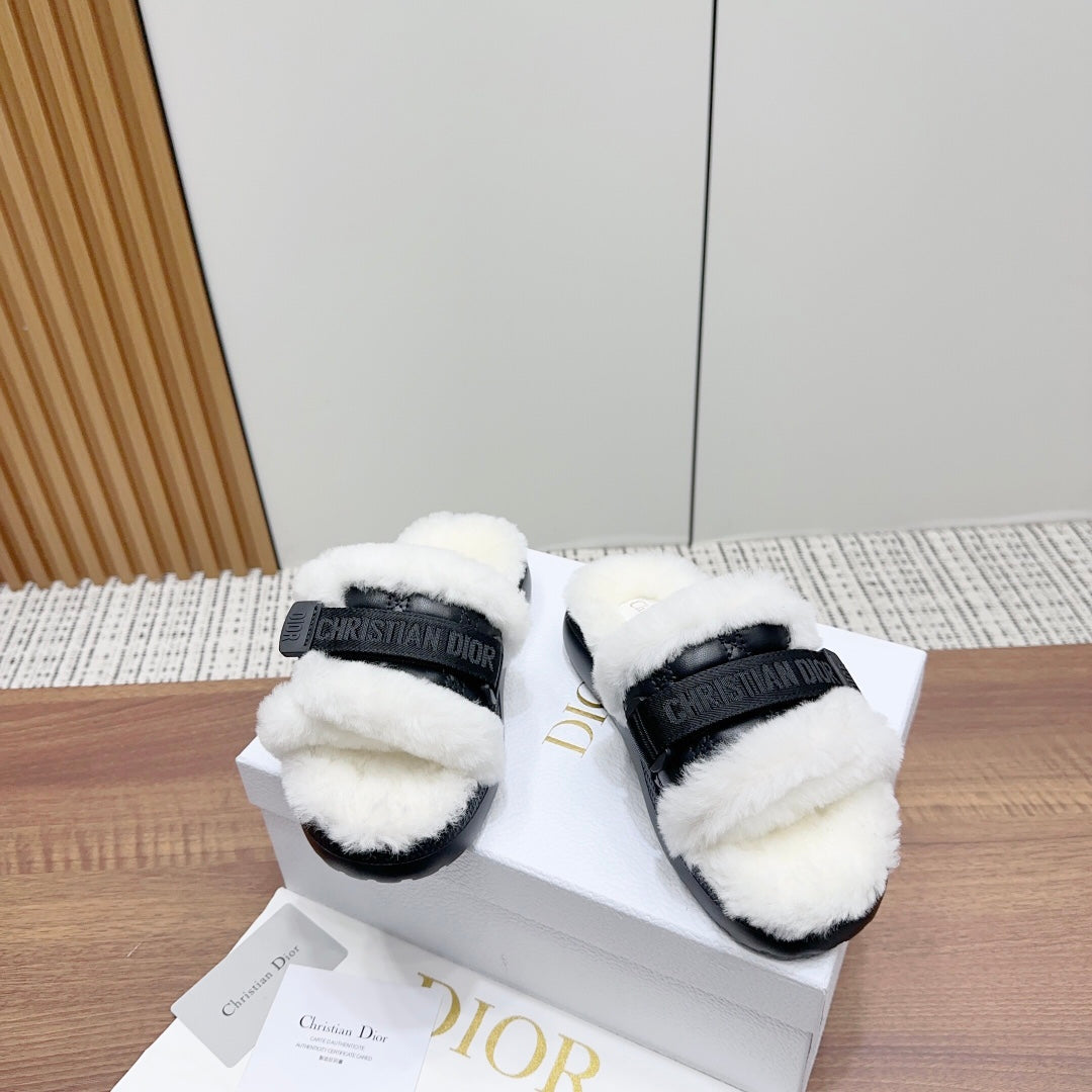DIOR DIORiviera Dio(r)evolution Slide Black White Quilted Fleece Lining And Lambskin