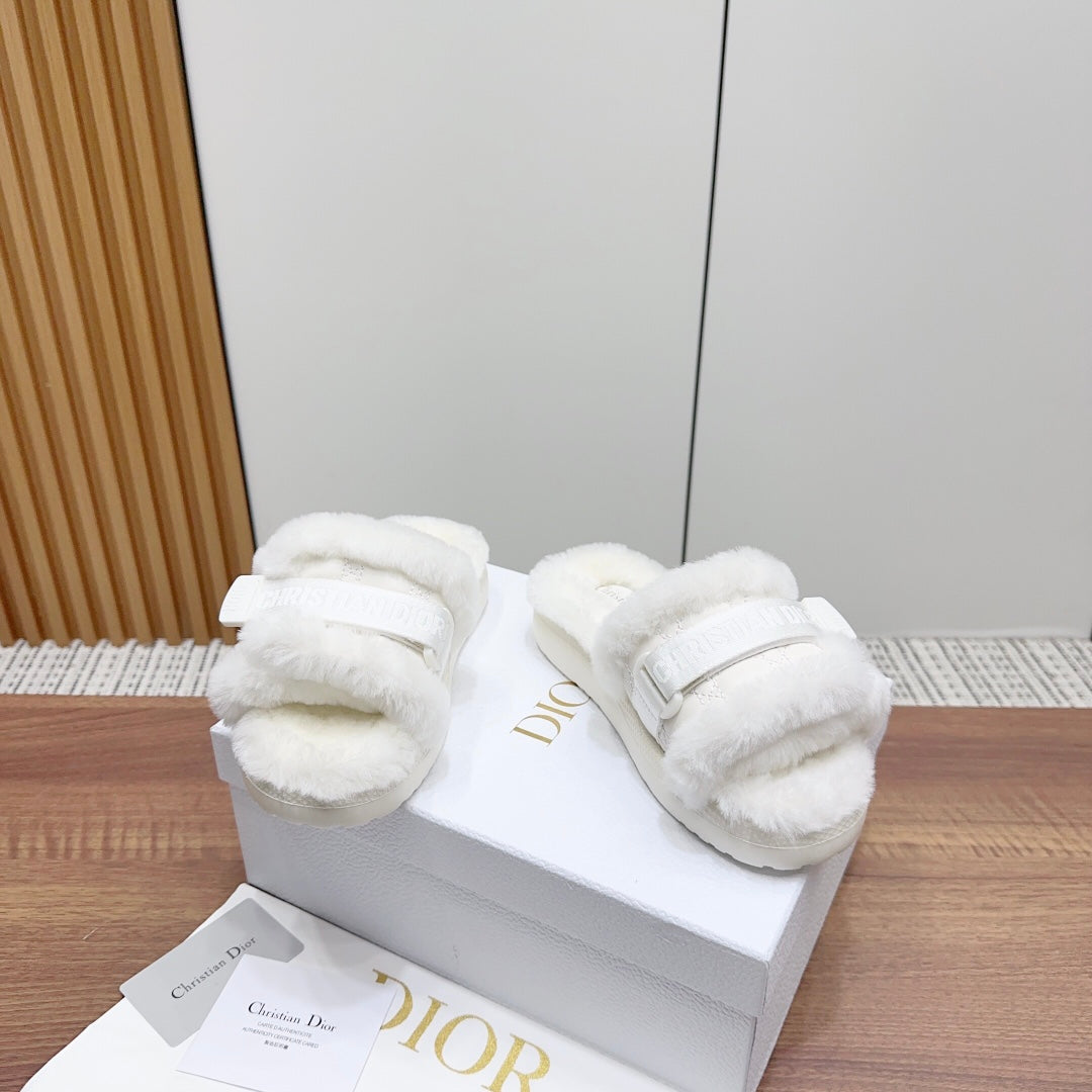 DIOR DIORiviera Dio(r)evolution Slide White Quilted Fleece Lining And Lambskin