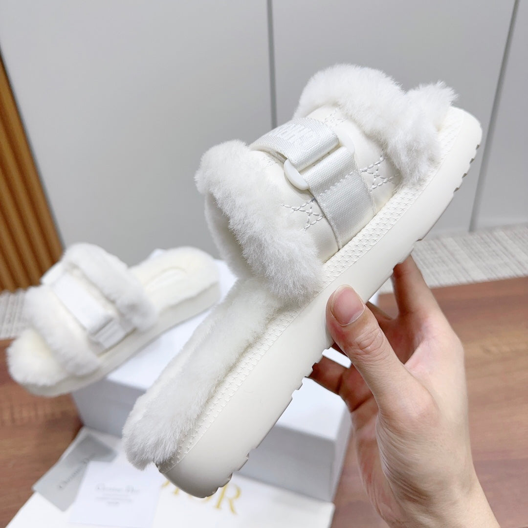 DIOR DIORiviera Dio(r)evolution Slide White Quilted Fleece Lining And Lambskin