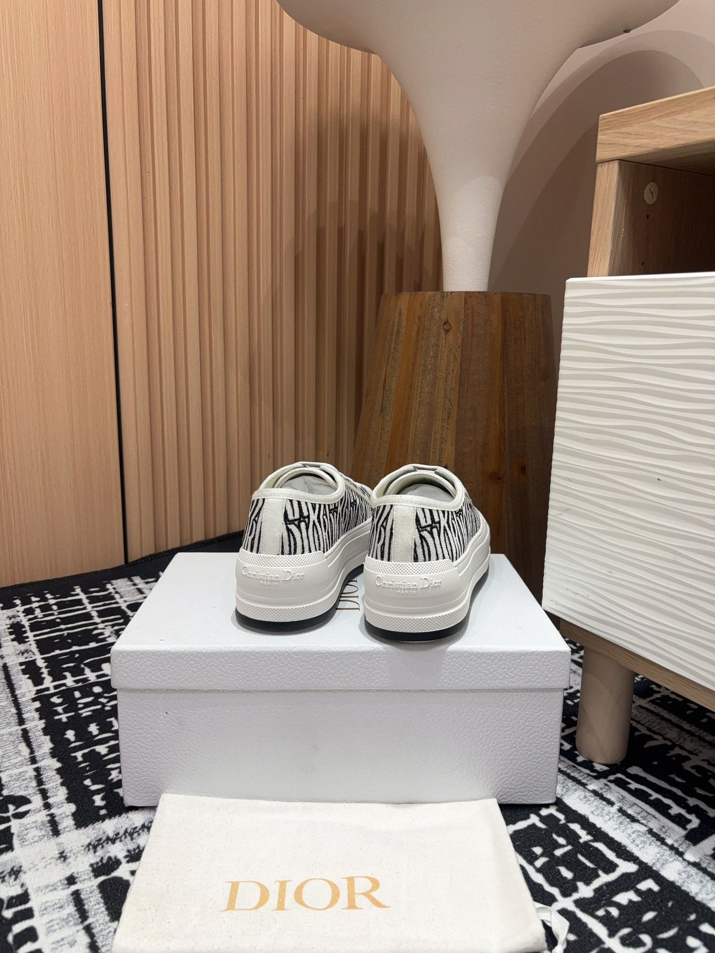 DIOR Walk'n' DIOR Platform Sneaker Black Miss Canvas