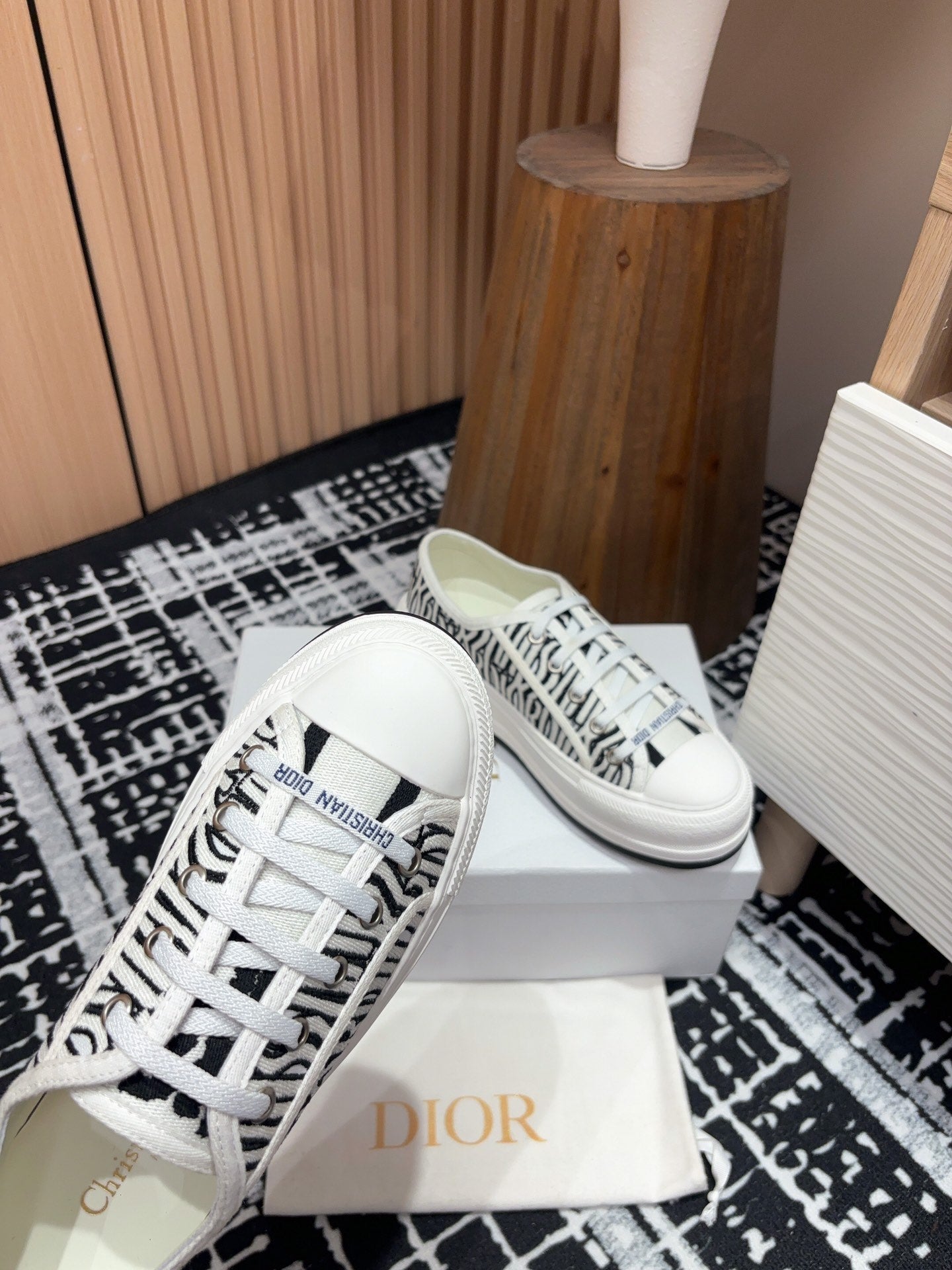 DIOR Walk'n' DIOR Platform Sneaker Black Miss Canvas
