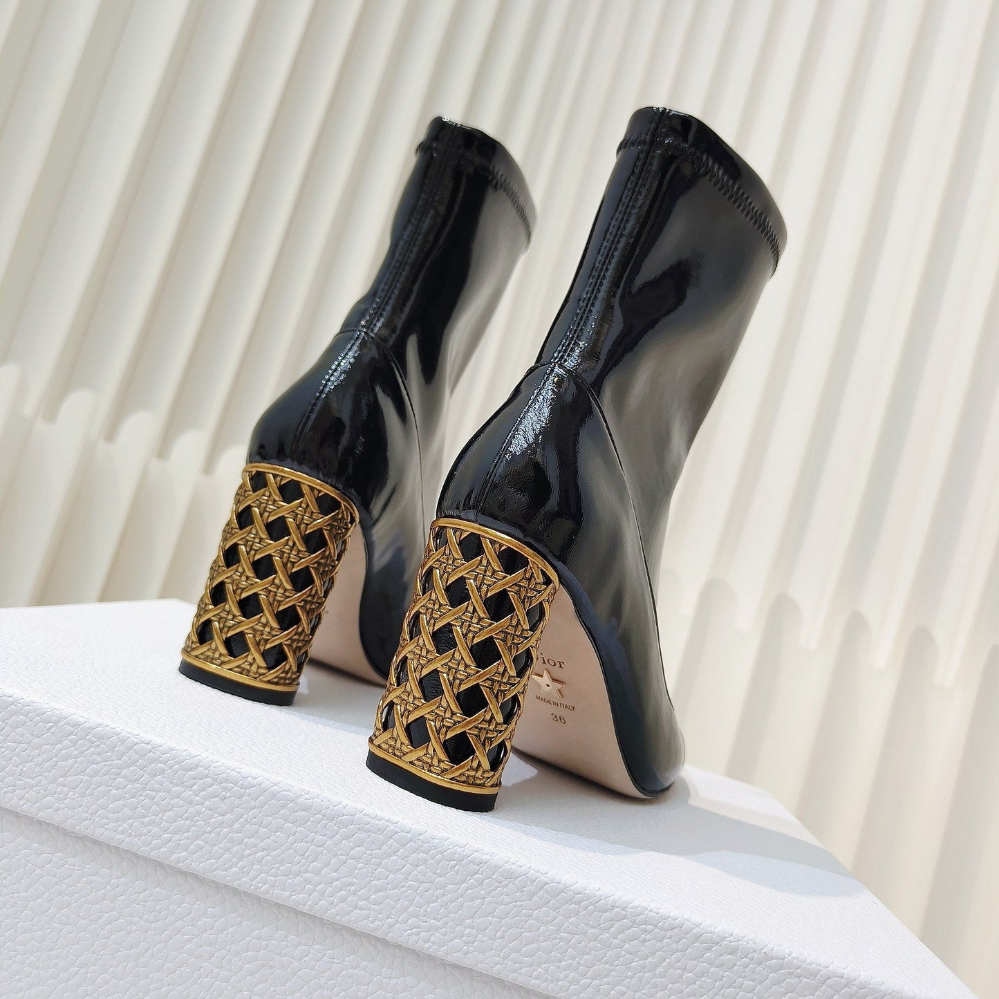 DIOR Icon Heeled Ankle Boot 80mm In Glossy Black Cowhide 111384