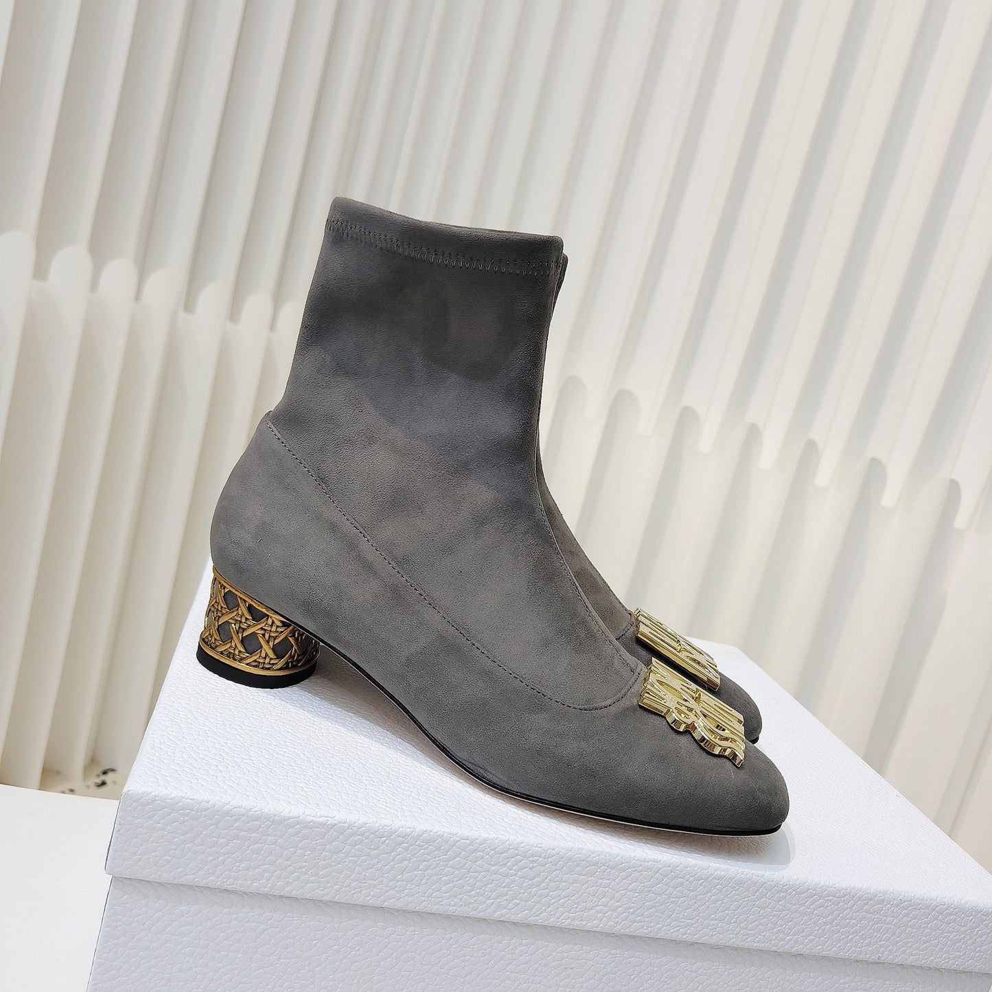 DIOR Miss DIOR Ankle Boots 40mm Grey Suede 111391