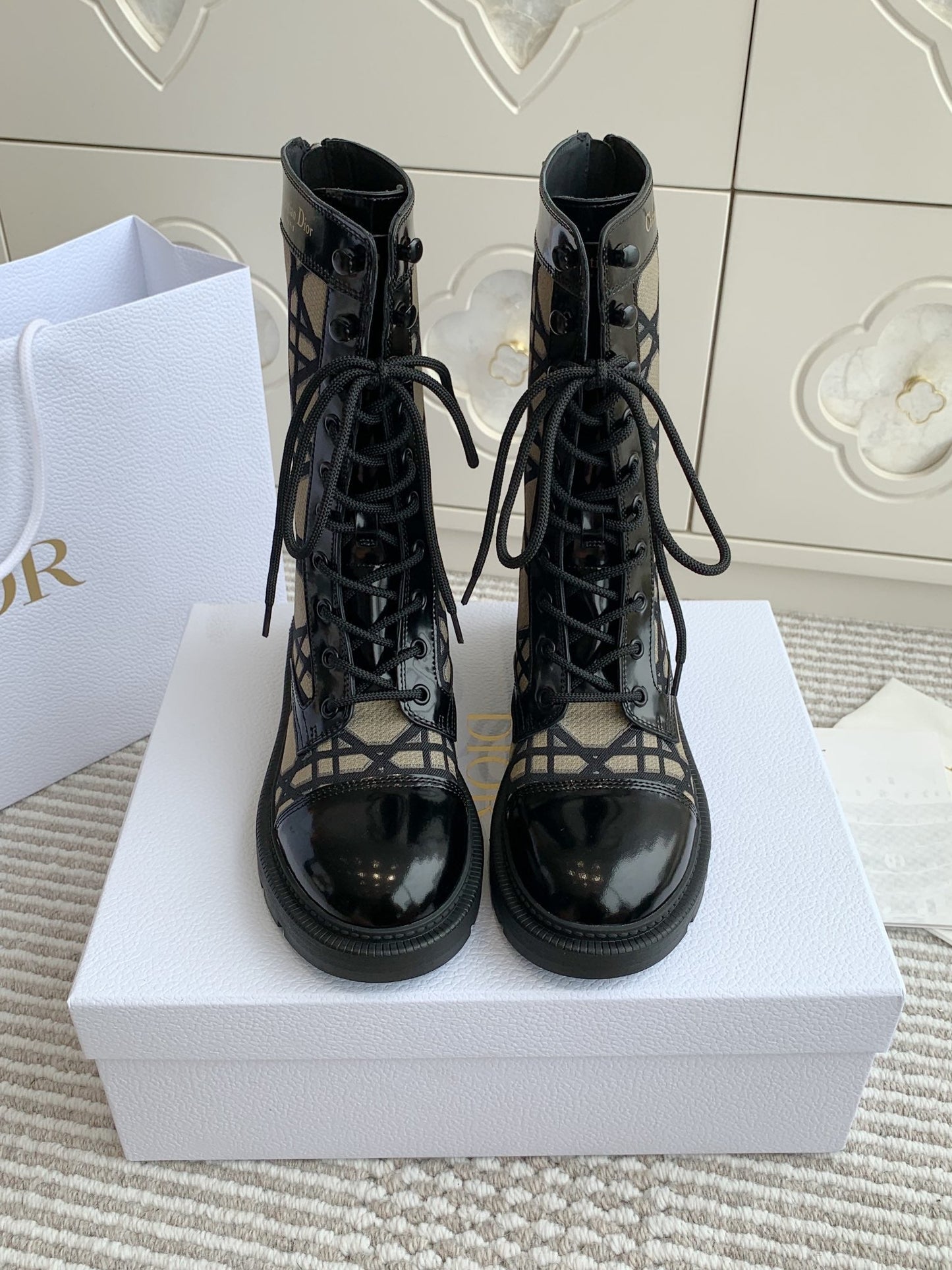 DIOR D-Unit Ankle Boot In Dark Beige Mix Black Canvas And Glossy Cowhide 105082