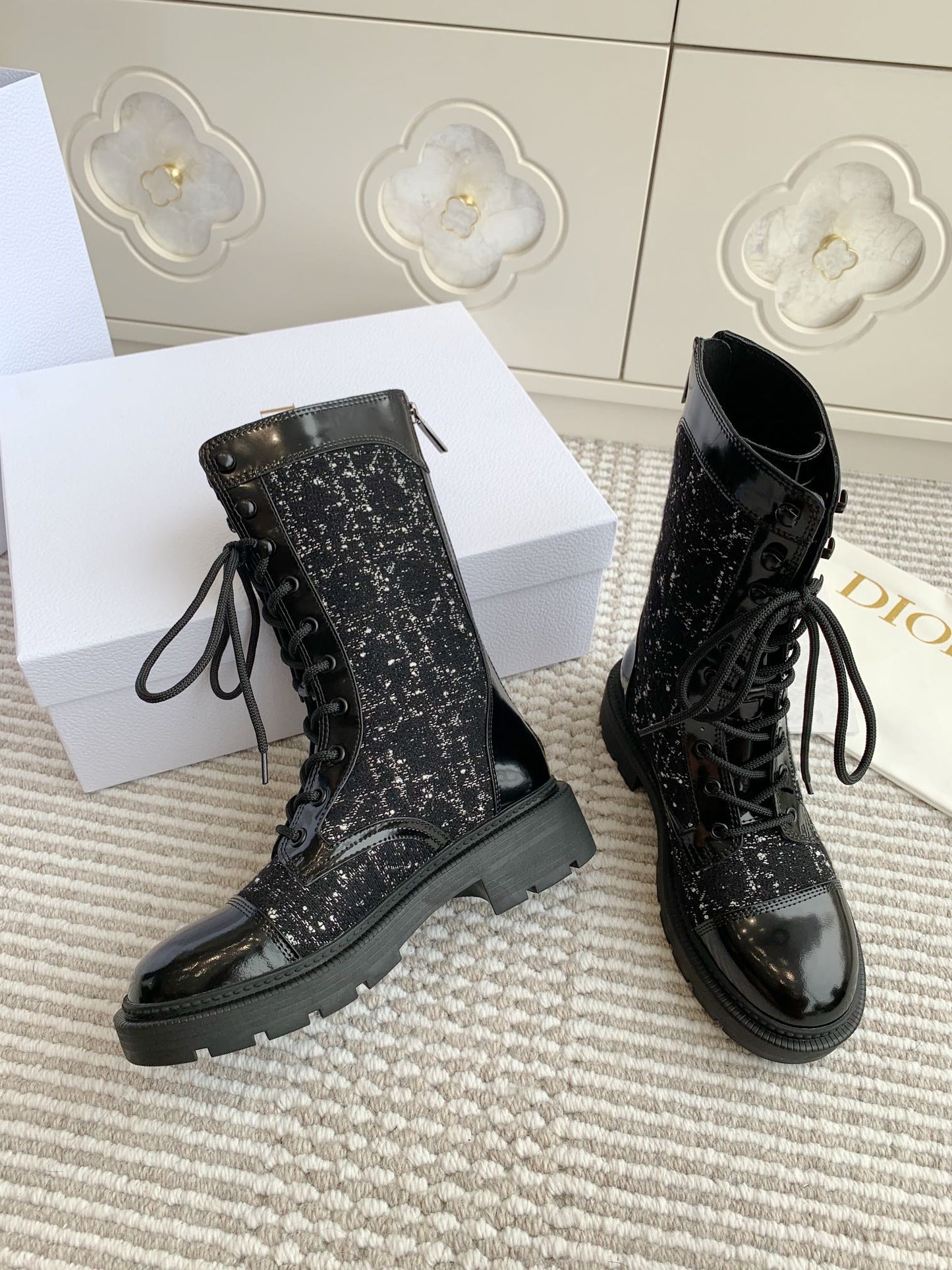 DIOR D-Unit Ankle Boot In Black Tweed Fabric And Glossy Cowhide 105086