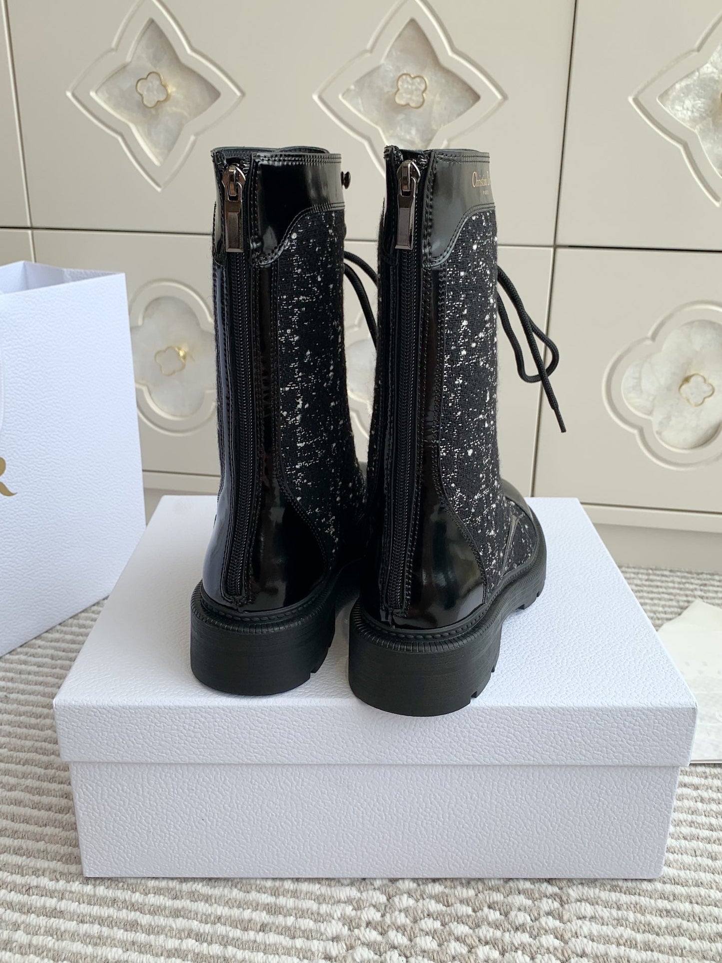 DIOR D-Unit Ankle Boot In Black Tweed Fabric And Glossy Cowhide 105086