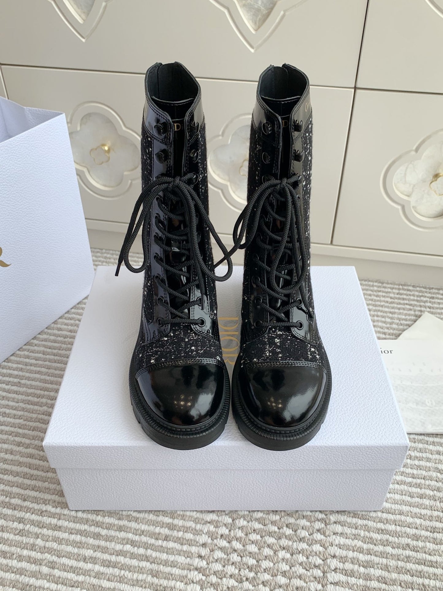 DIOR D-Unit Ankle Boot In Black Tweed Fabric And Glossy Cowhide 105086