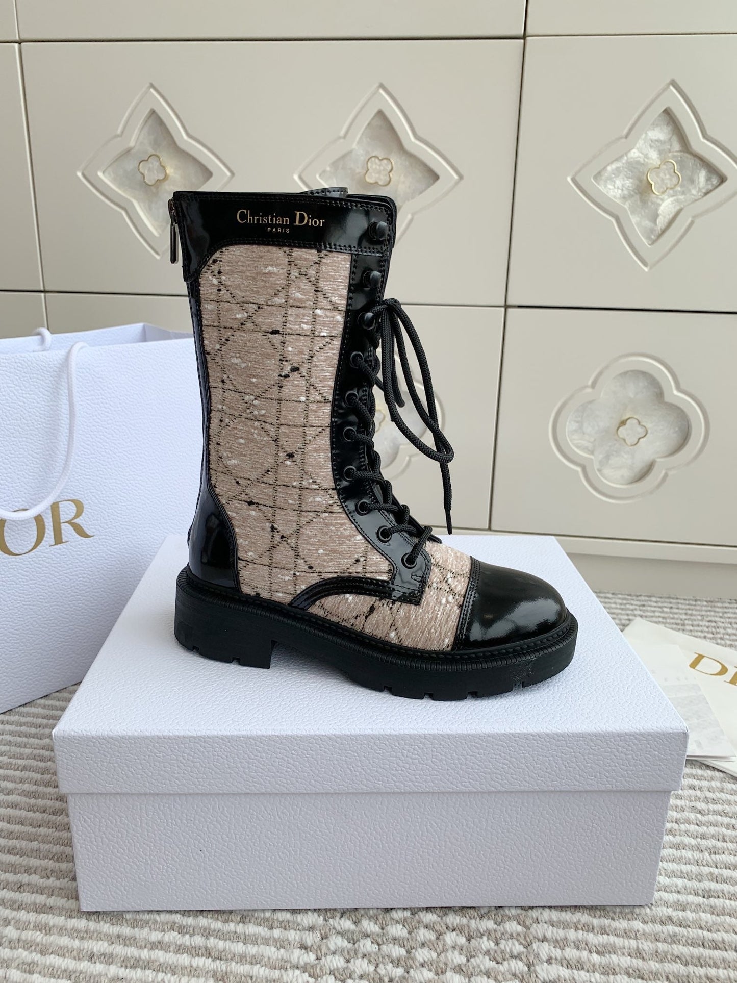 DIOR D-Unit Ankle Boot In Beige Mix Black Tweed Fabric And Glossy Cowhide 105088