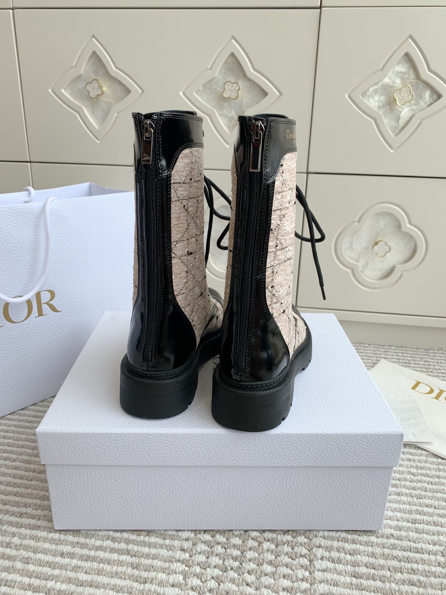 DIOR D-Unit Ankle Boot In Beige Mix Black Tweed Fabric And Glossy Cowhide 105088