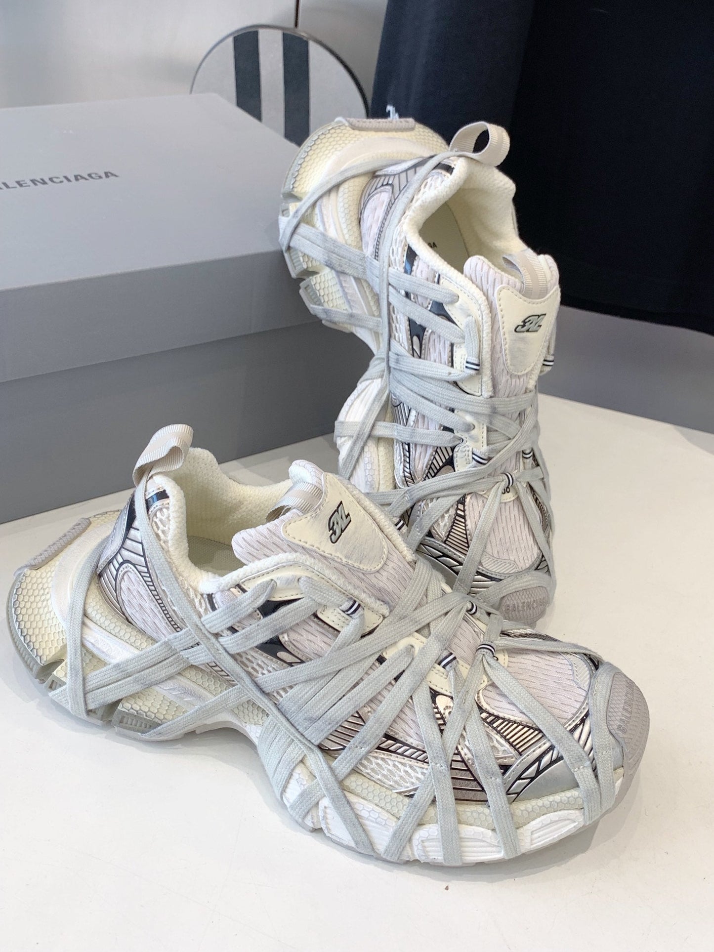 Balanciaga 3XL EXTREME LACE SNEAKER BEIGE AND GRAY
