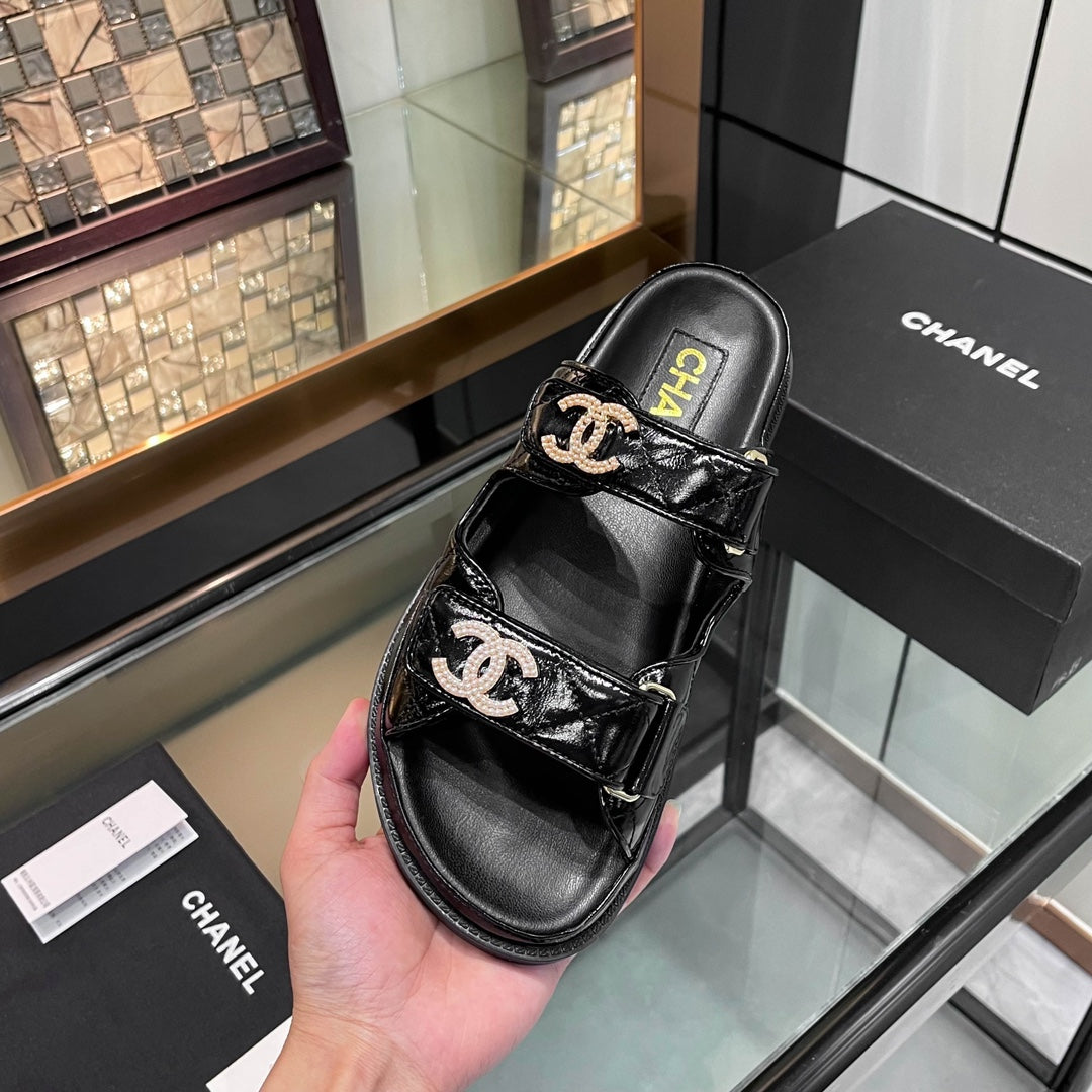 CHANEL 25S Dad Sandal Mule Black Patent Calfskin