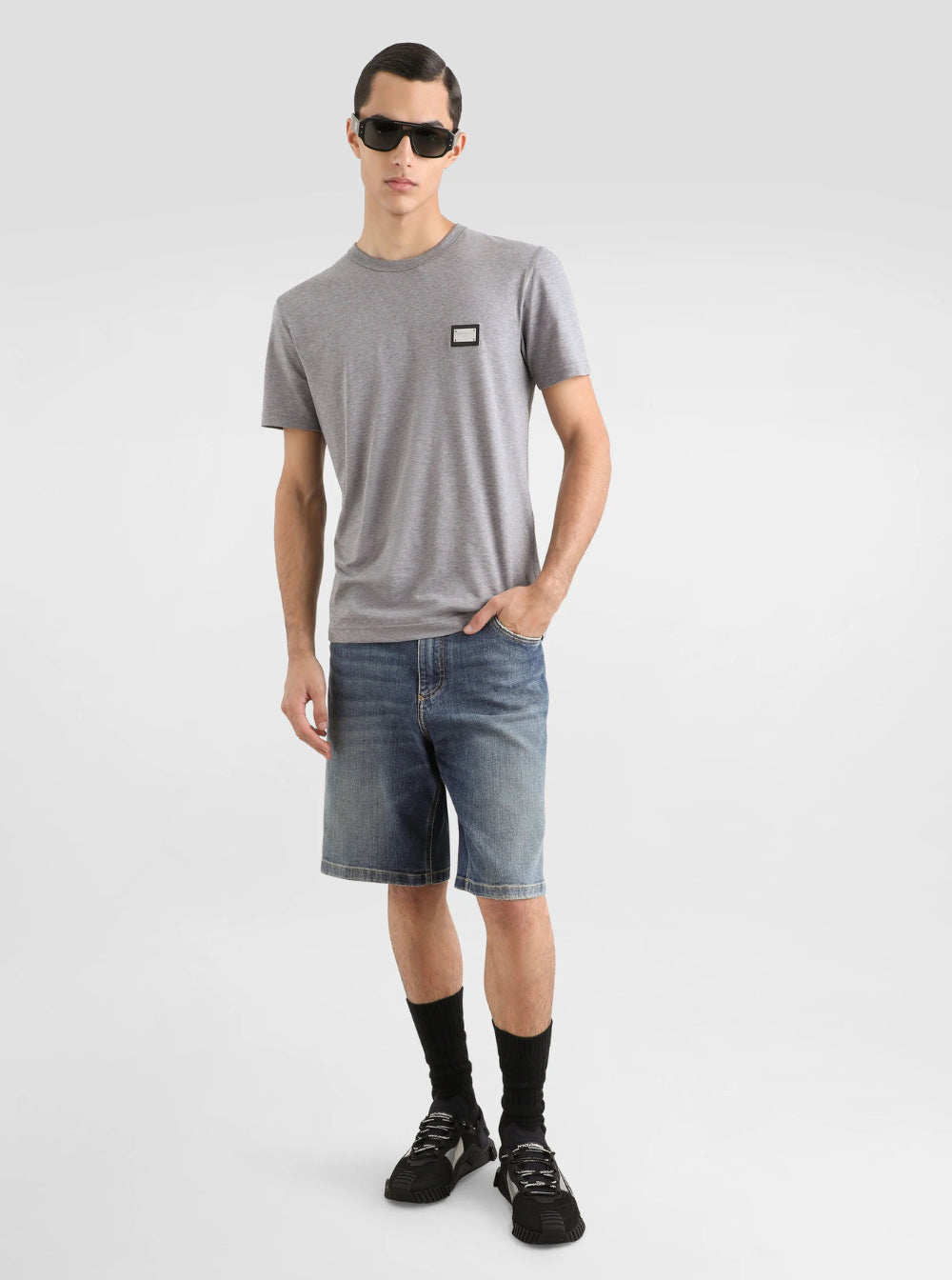 Dolce & Gabbana Men Grey Crewneck T-Shirt With Logo Plaque In Cotton Man