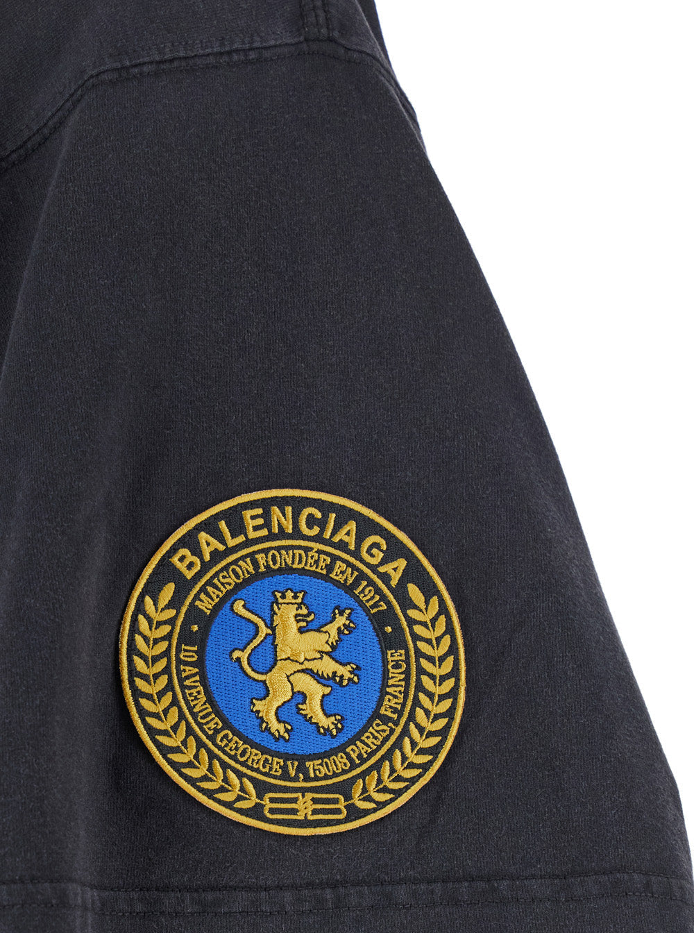 Balenciaga Men Black Crewneck T-Shirt With Logo Lettering On The Front And Logo Patch On The Sleeve In Cotton Man