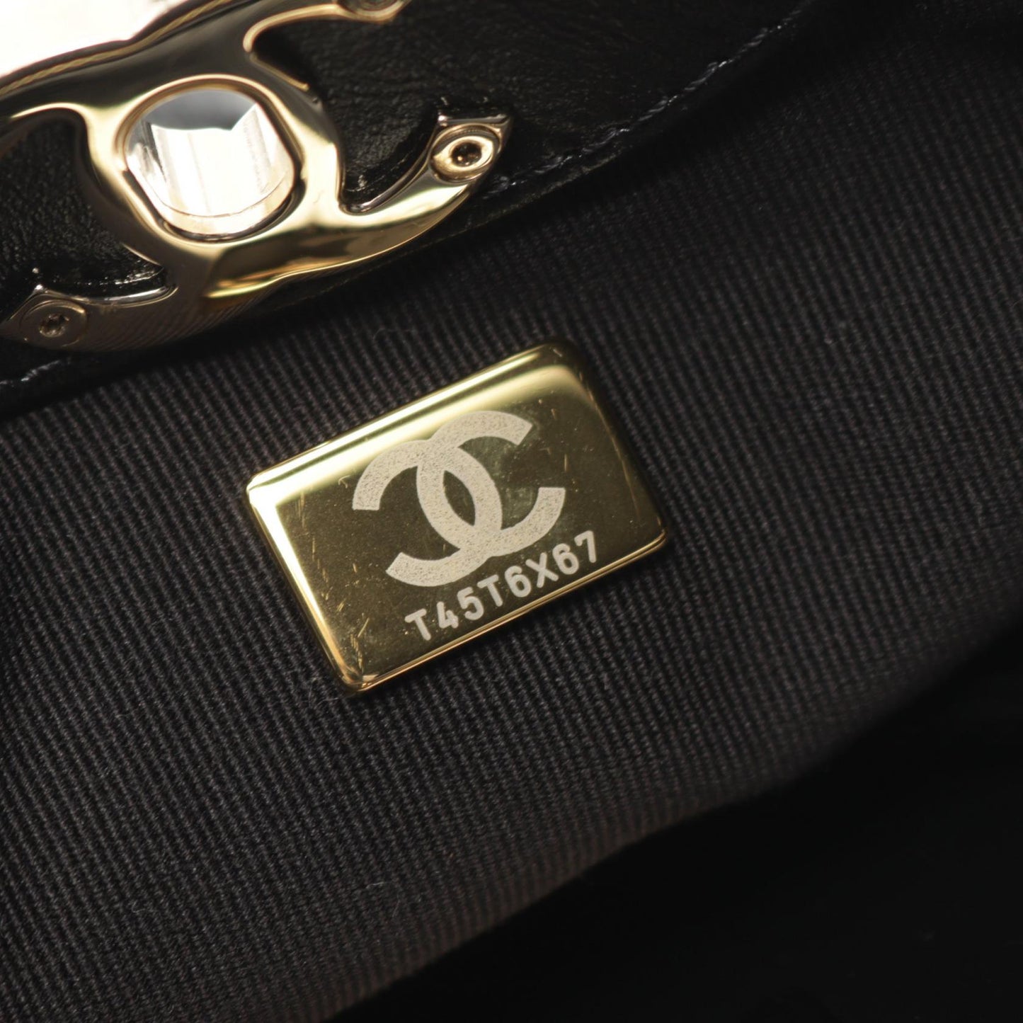 Chanel 31 Leather Shoulder Bag Black AS4133