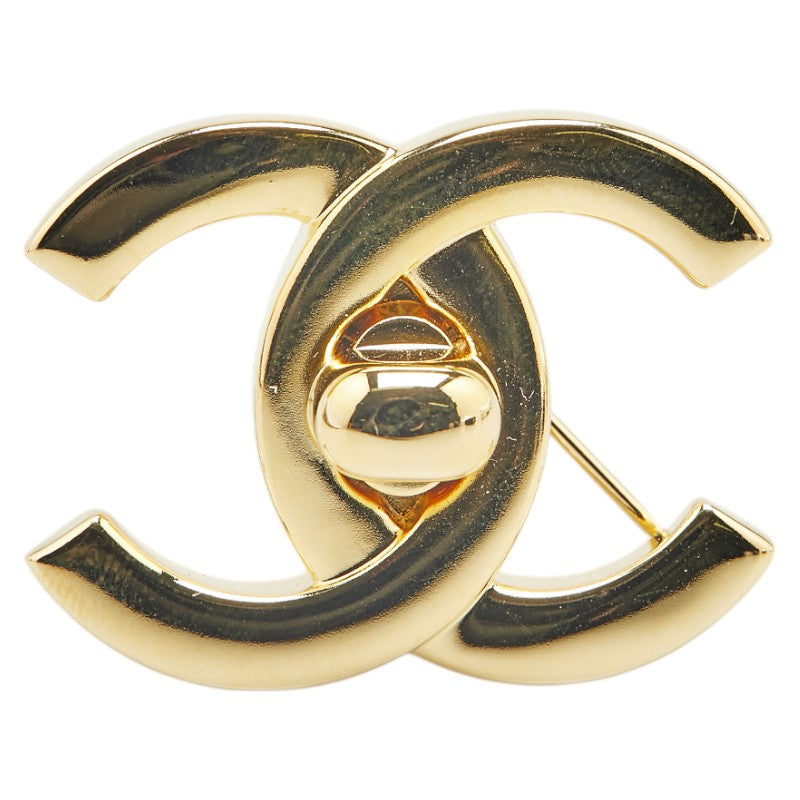 Chanel Coco Mark Turnlock Brooch Gold
