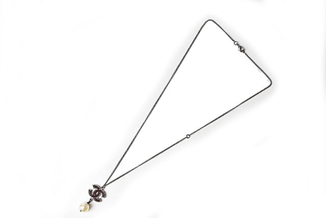 Chanel 2way Necklace/Pendant with Coco Mark and Pearl Motif