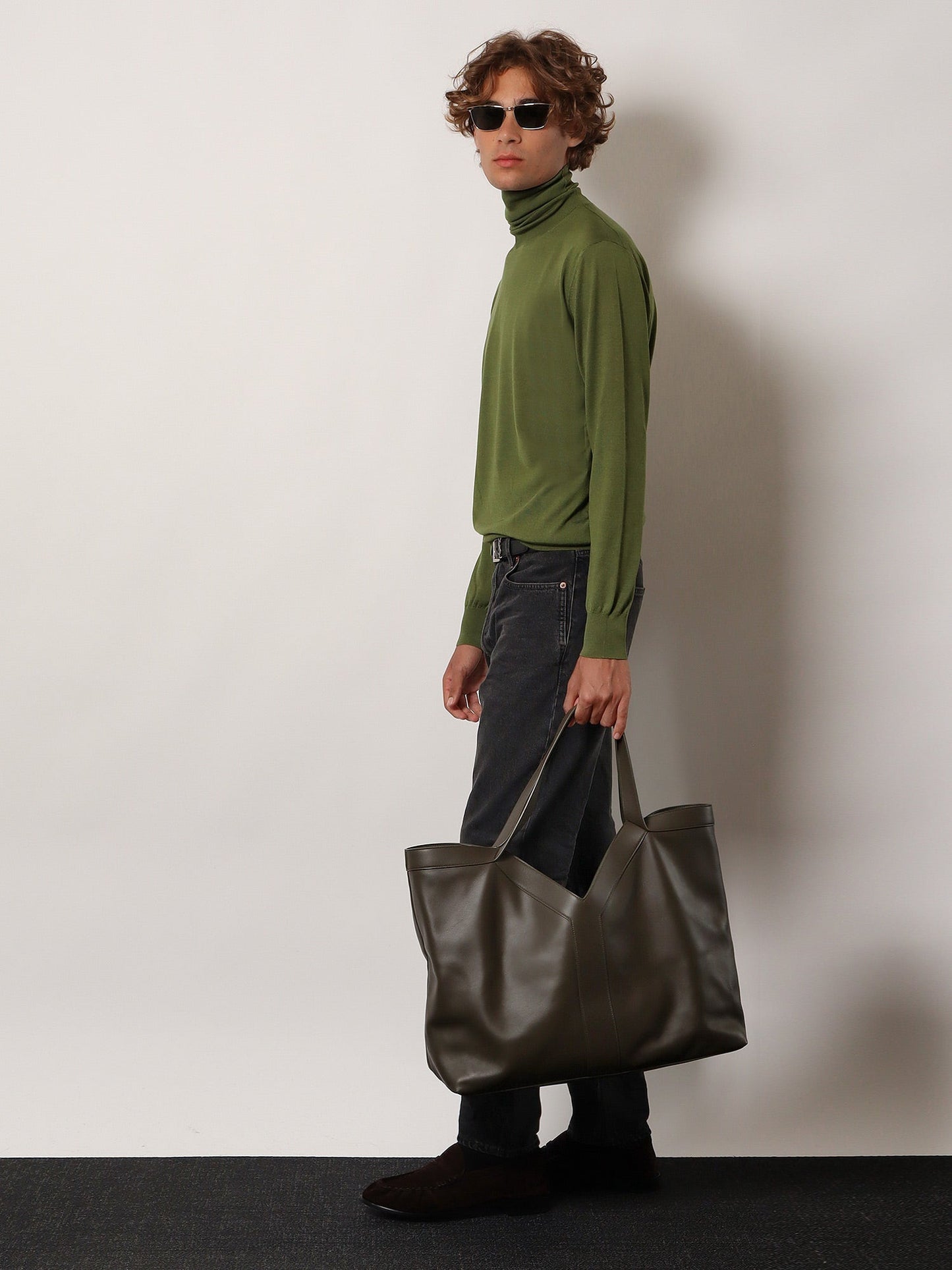 Saint Laurent Men Y Oversize Leather Tote Bag