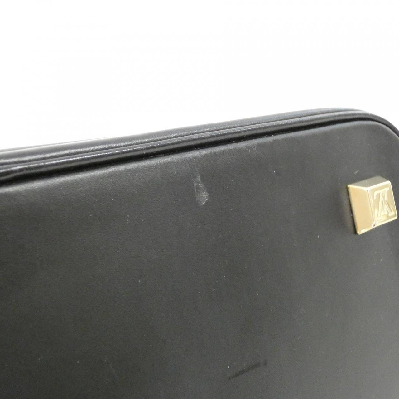 Louis Vuitton Suhali Lockit Goat Leather Bag