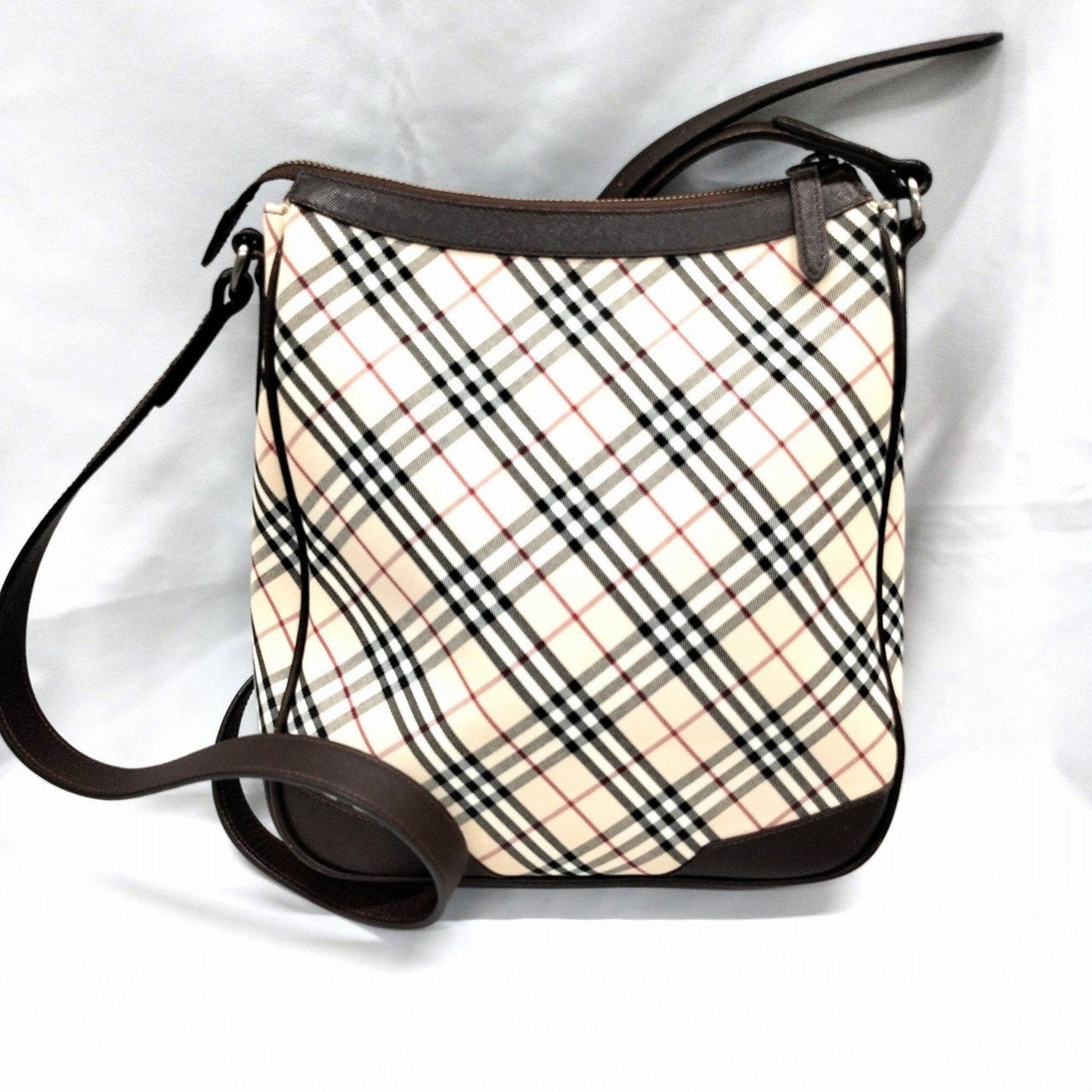 Burberry Nylon Leather Shoulder Bag ()