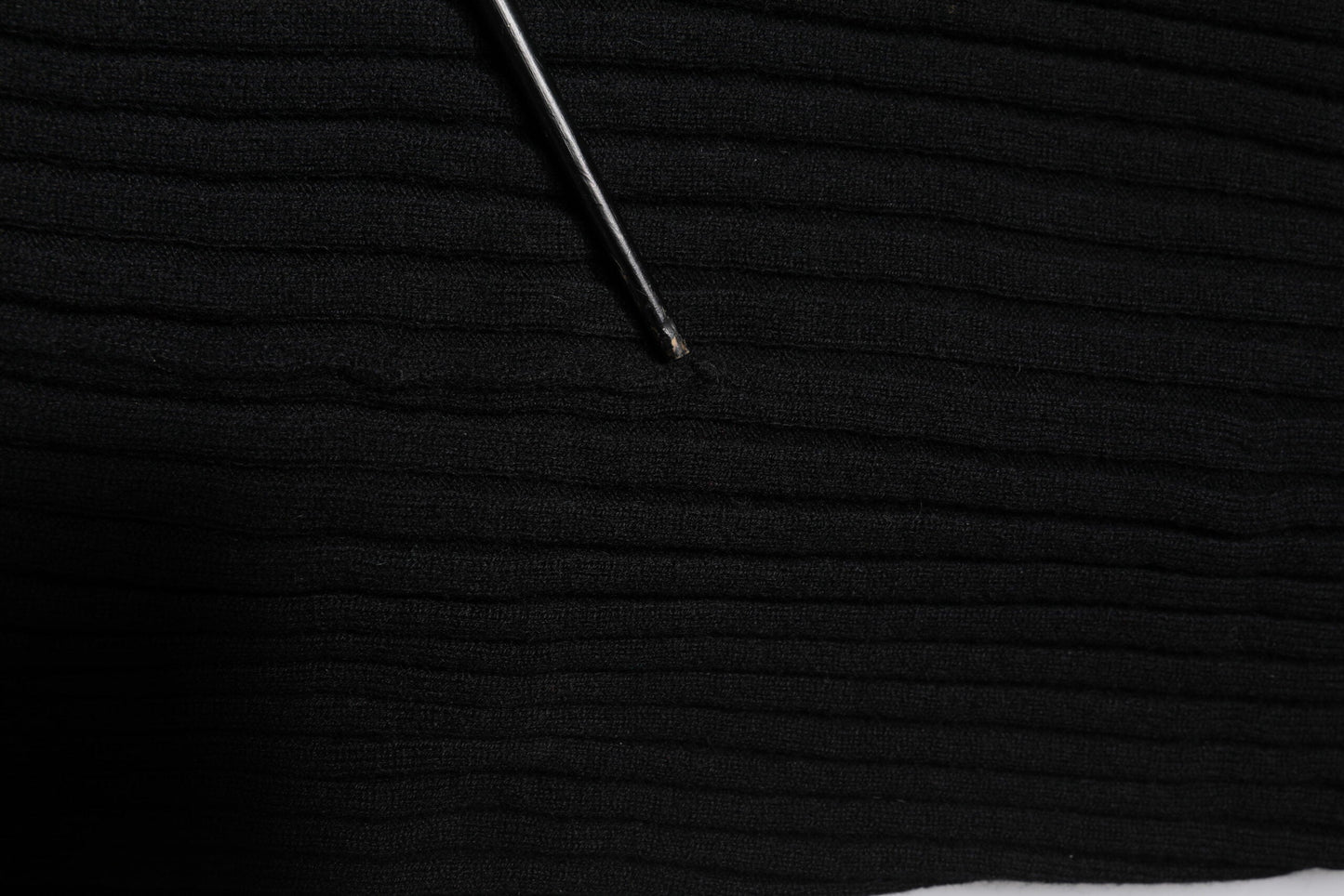 Dolce & Gabbana Black Cashmere Knitted Neck Warmer Foulard Men's Scarf ()