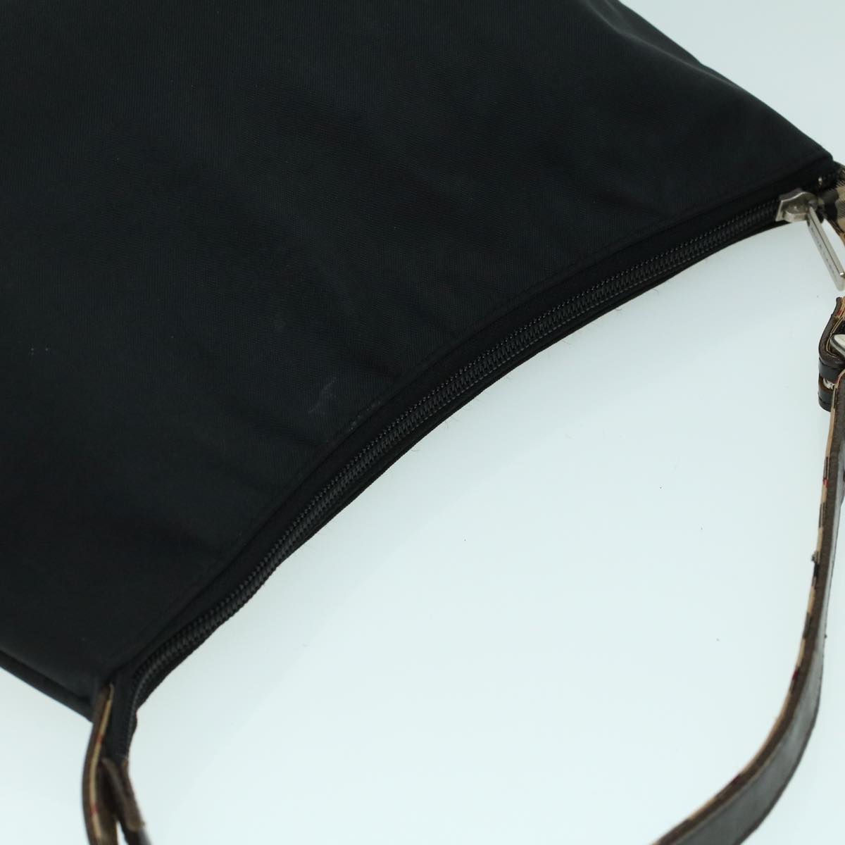Burberry Synthetic Shoulder Bag ()
