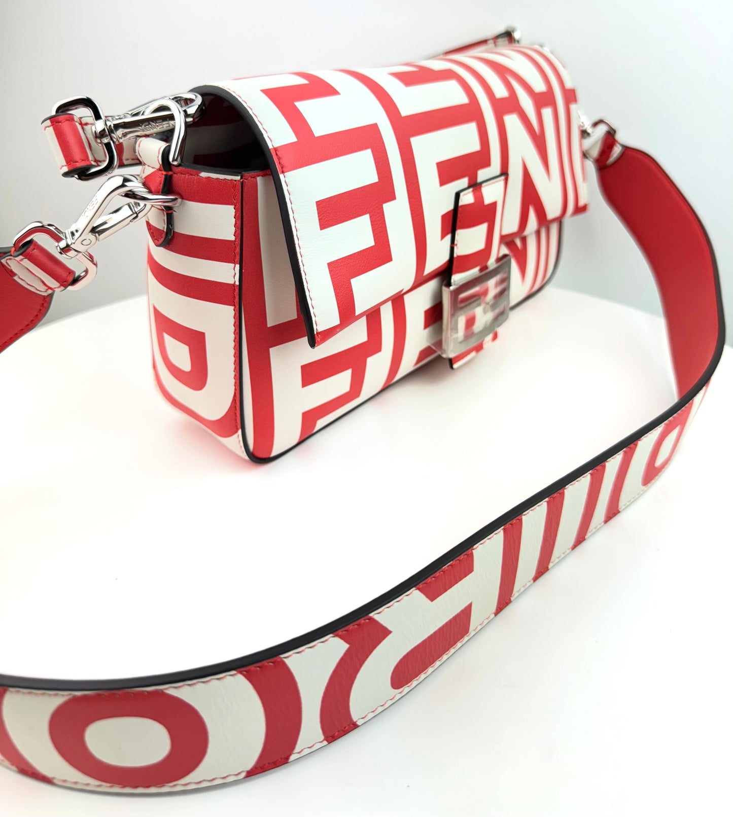 FENDI X MARC JACOBS Vitello Seta Logo Print Baguette Glow Coral White