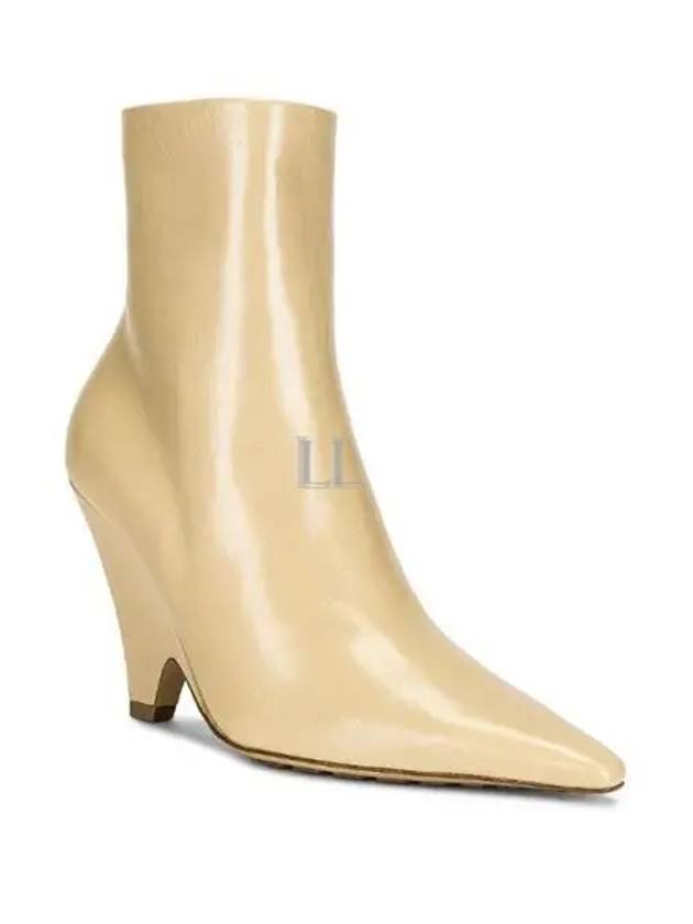 Bottega Veneta Leather Heel Middle Boots Beige