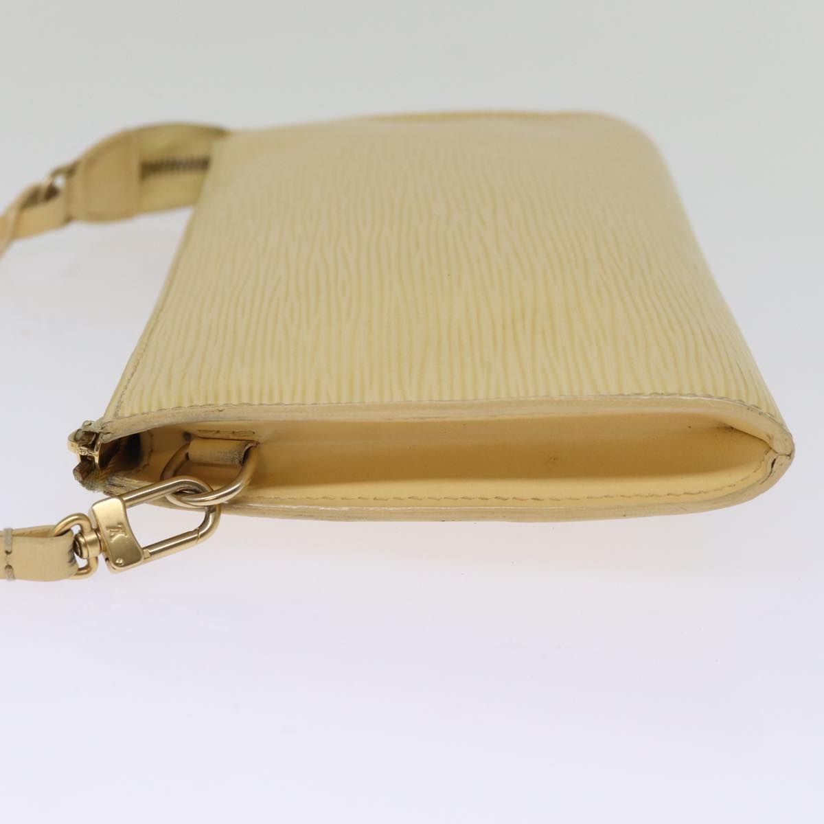 LOUIS VUITTON Epi Pochette Accessoires Pouch Vanilla M5294A LV 75461