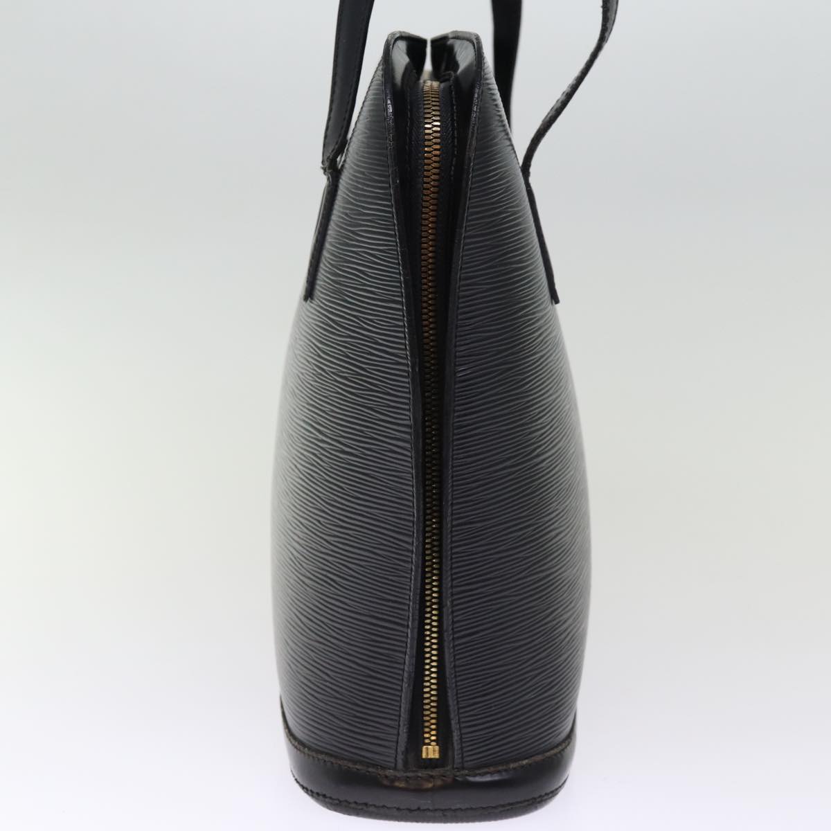 LOUIS VUITTON Epi Lussac Shoulder Bag Black M52282 LV 75752