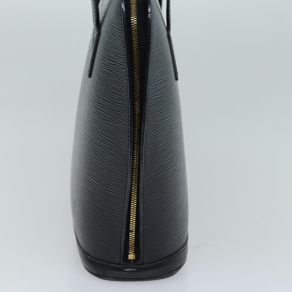 LOUIS VUITTON Epi Lussac Shoulder Bag Black M52282 LV 75932