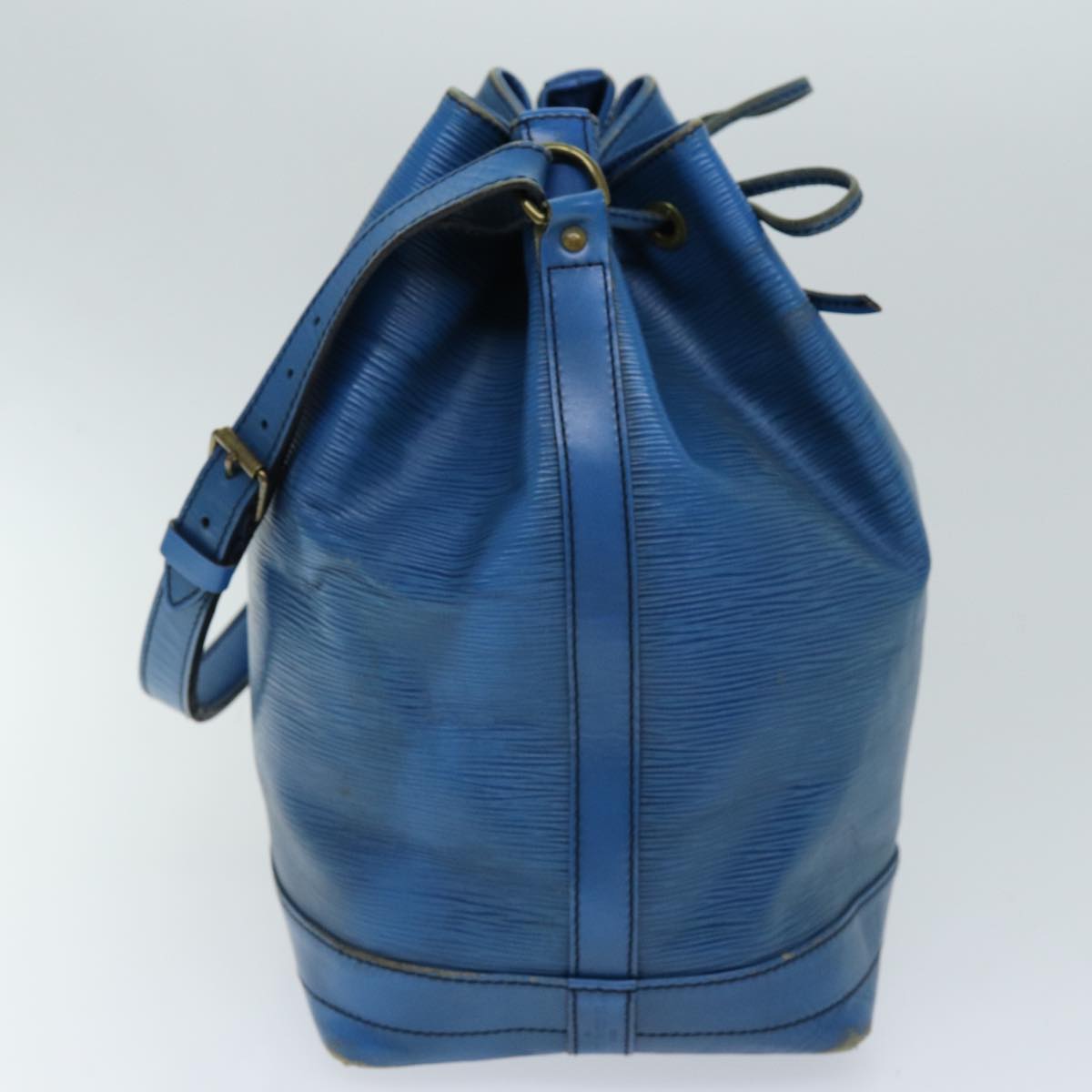 LOUIS VUITTON Epi Noe Shoulder Bag Toledo Blue M44005 LV 75944