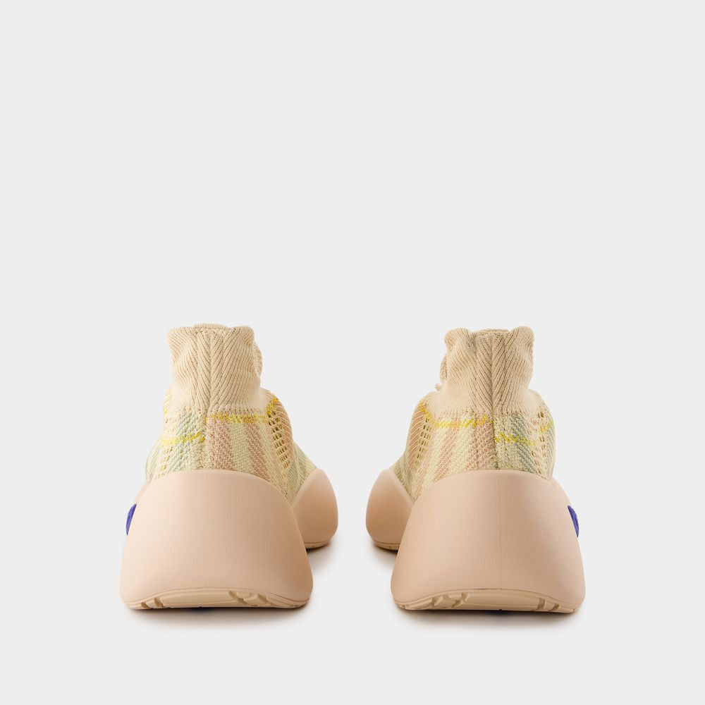 BURBERRY Neptune Women's Sneaker