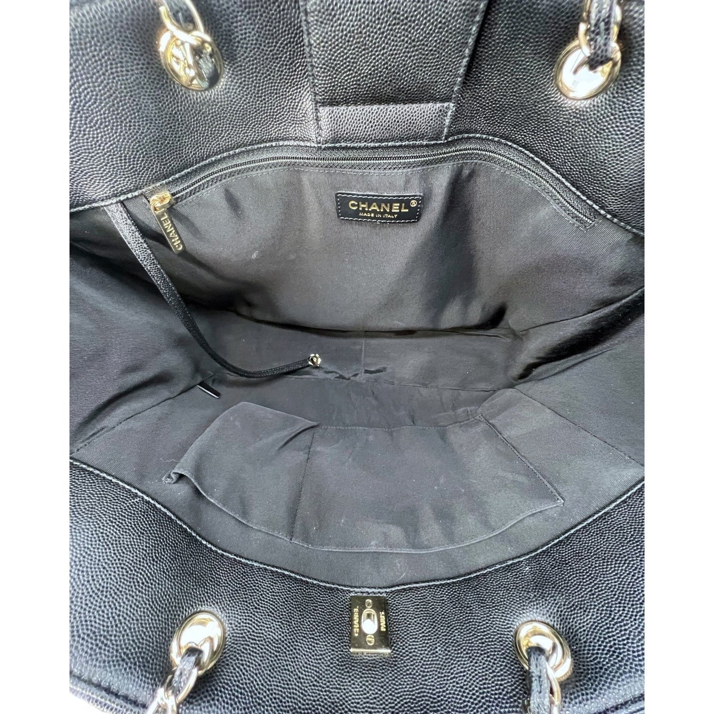 Chanel bag Classic Timeless Tote